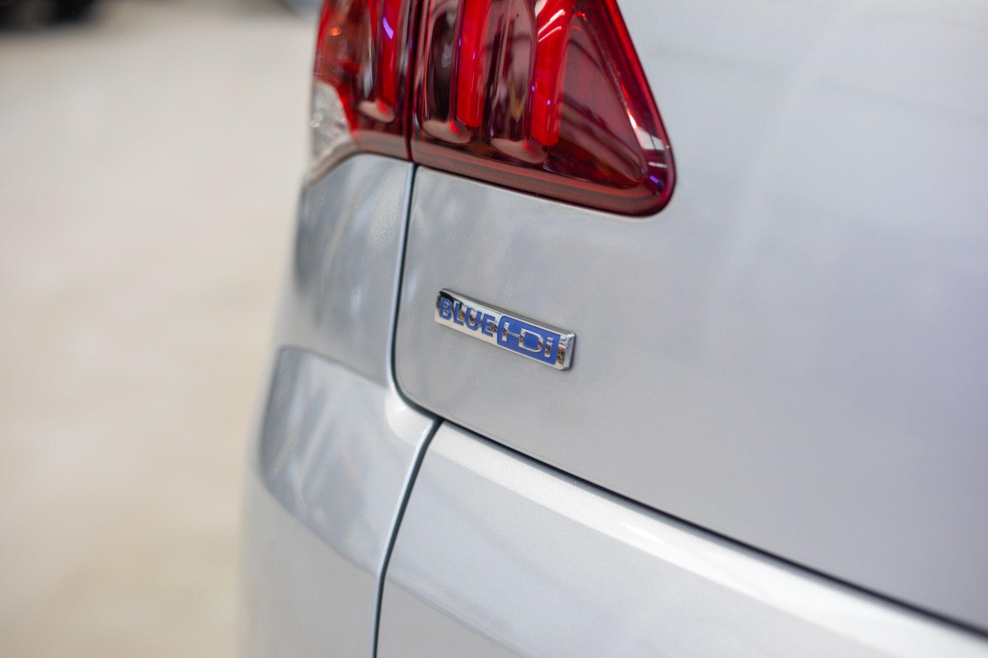 Peugeot 3008 view 7