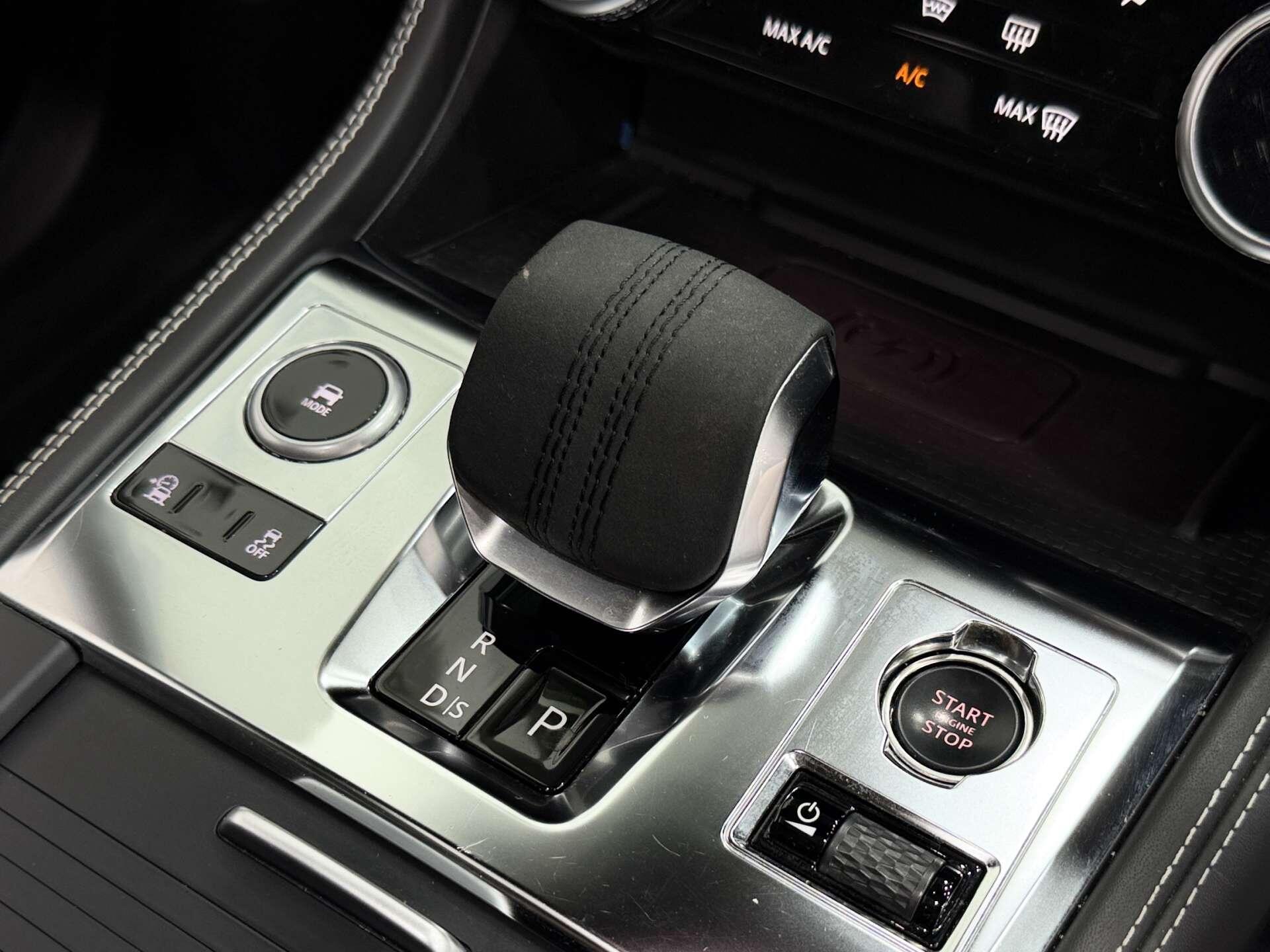 Jaguar F-Pace view 23
