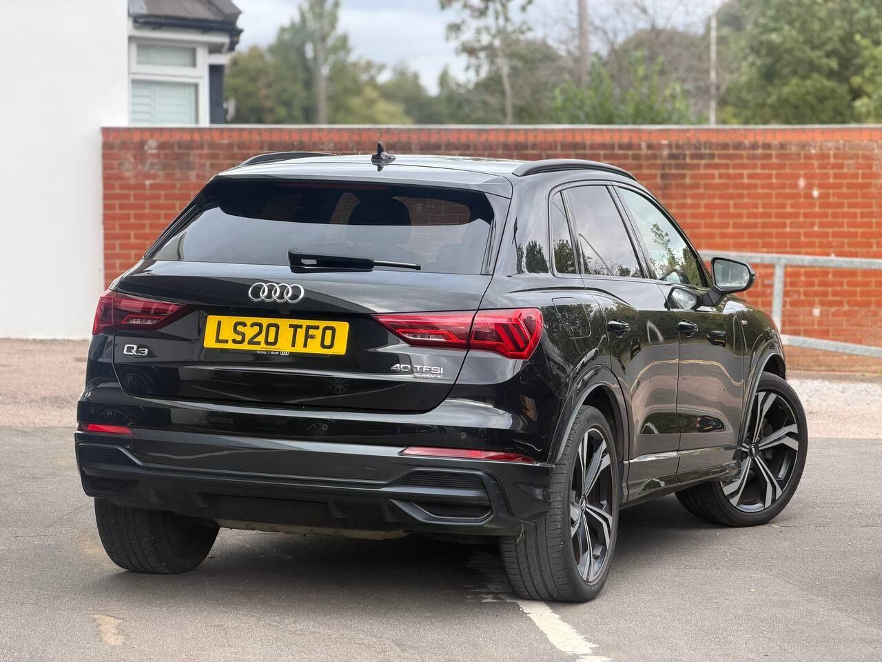 Audi Q3 view 58