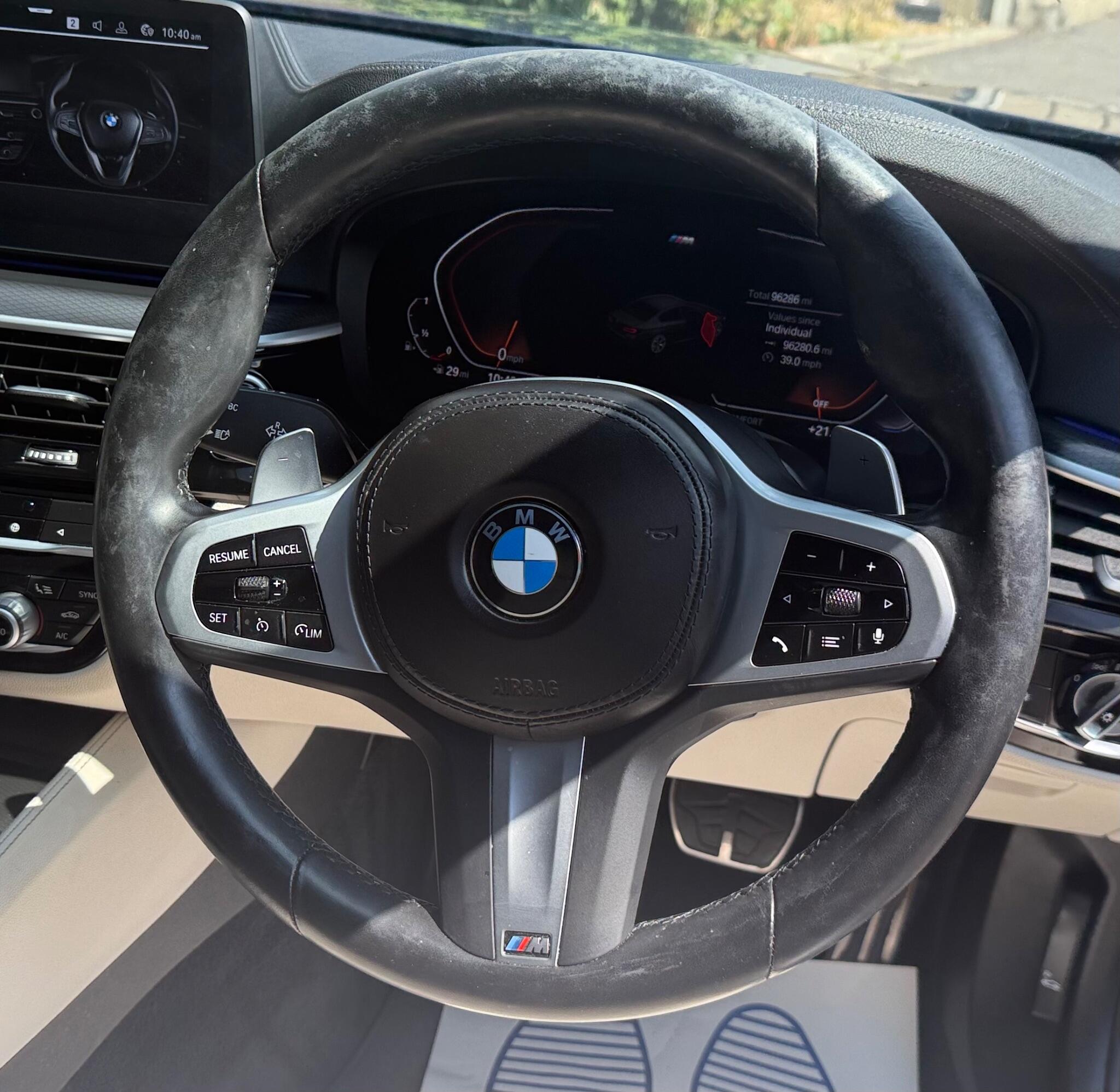BMW 5 Series view 18