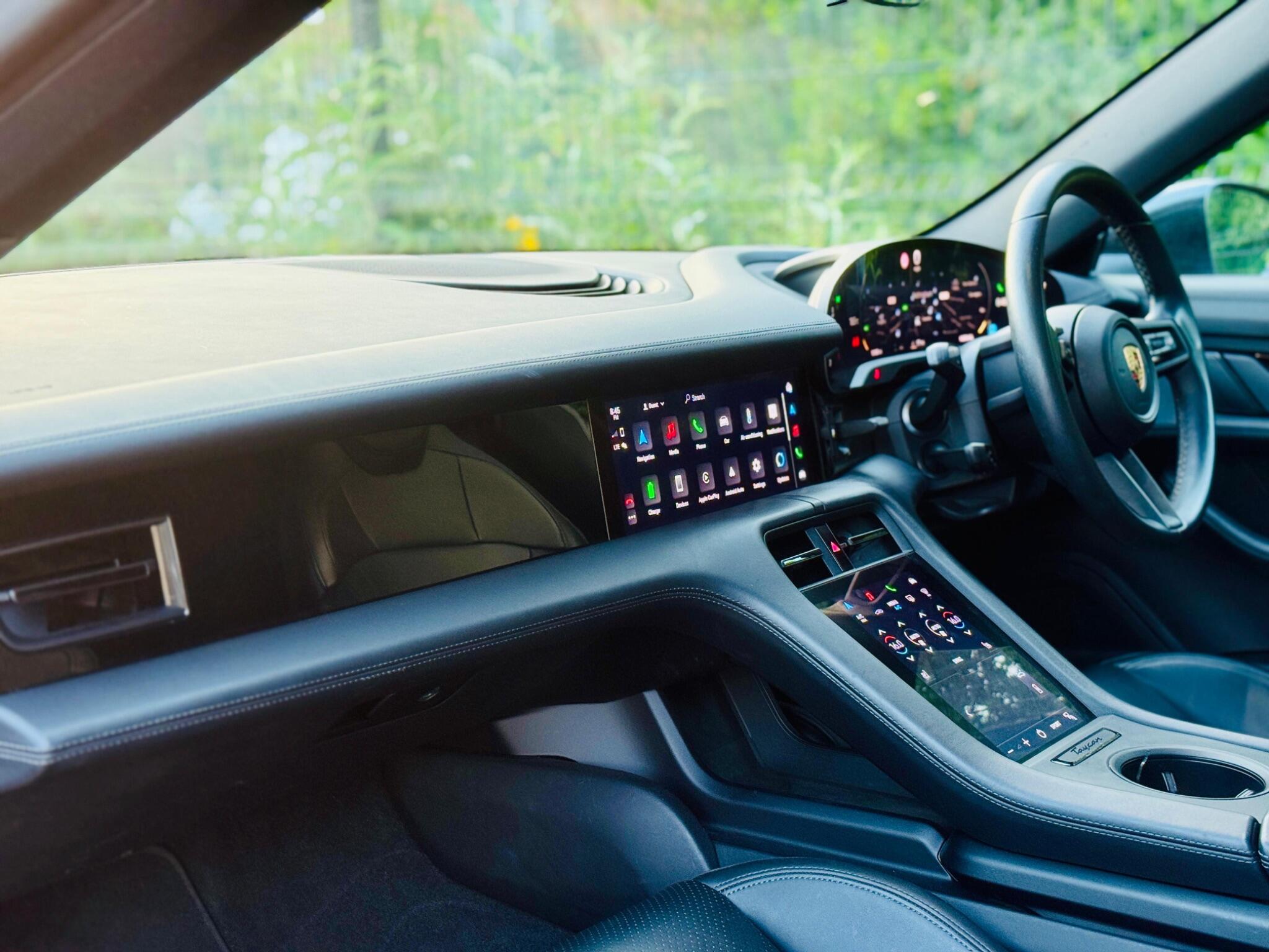 Porsche Taycan view 11