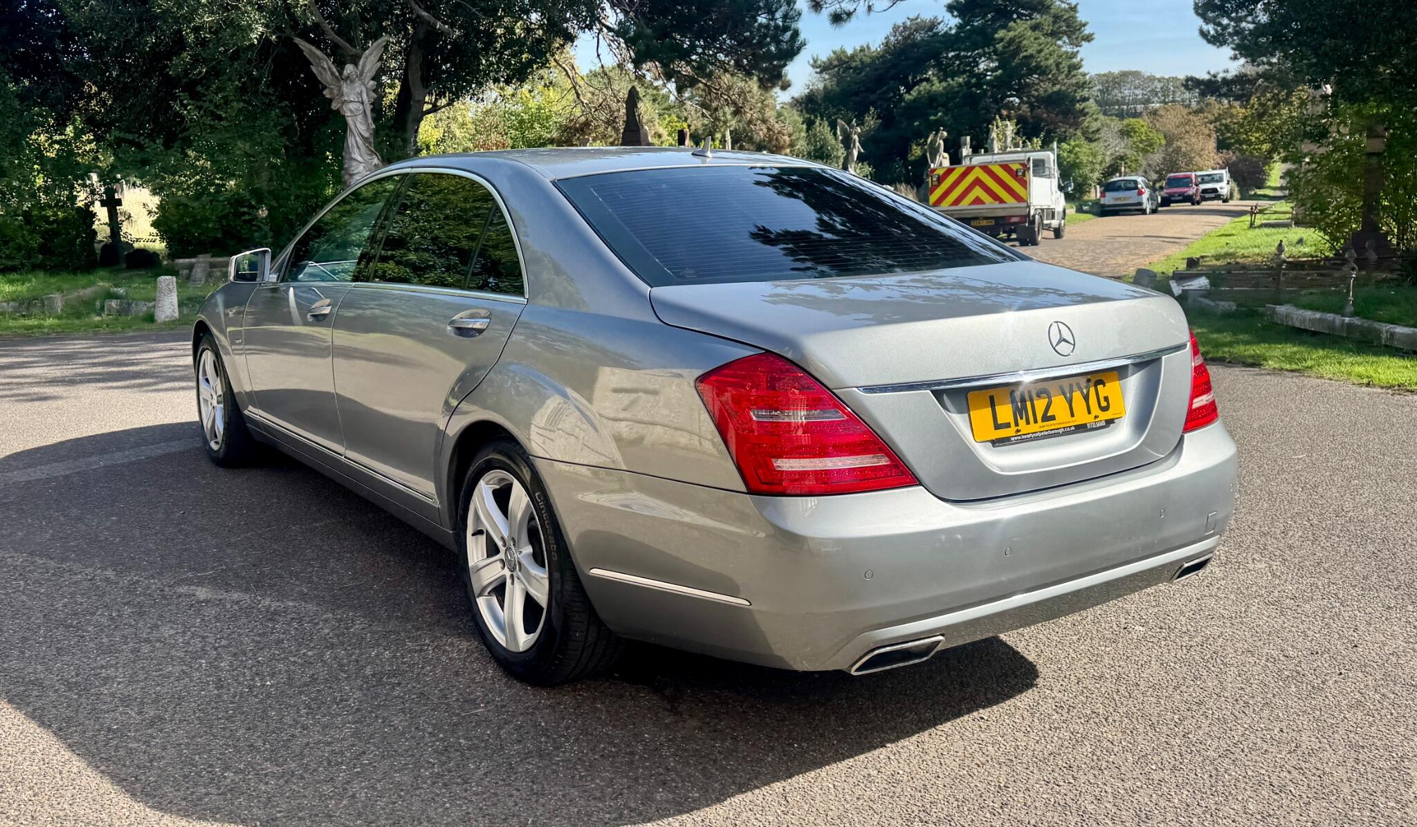 Mercedes-Benz S-Class view 5