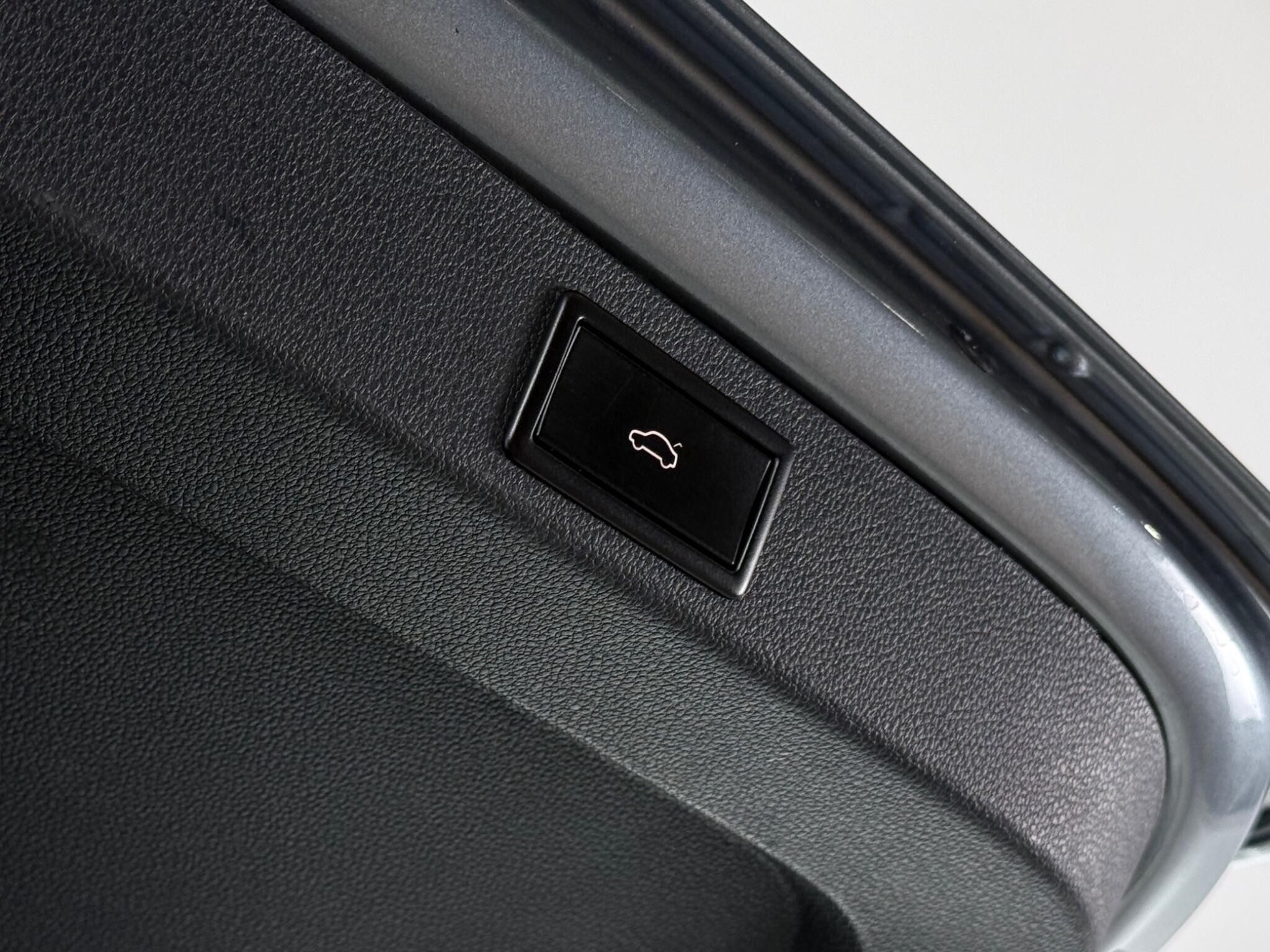 Skoda Superb view 11