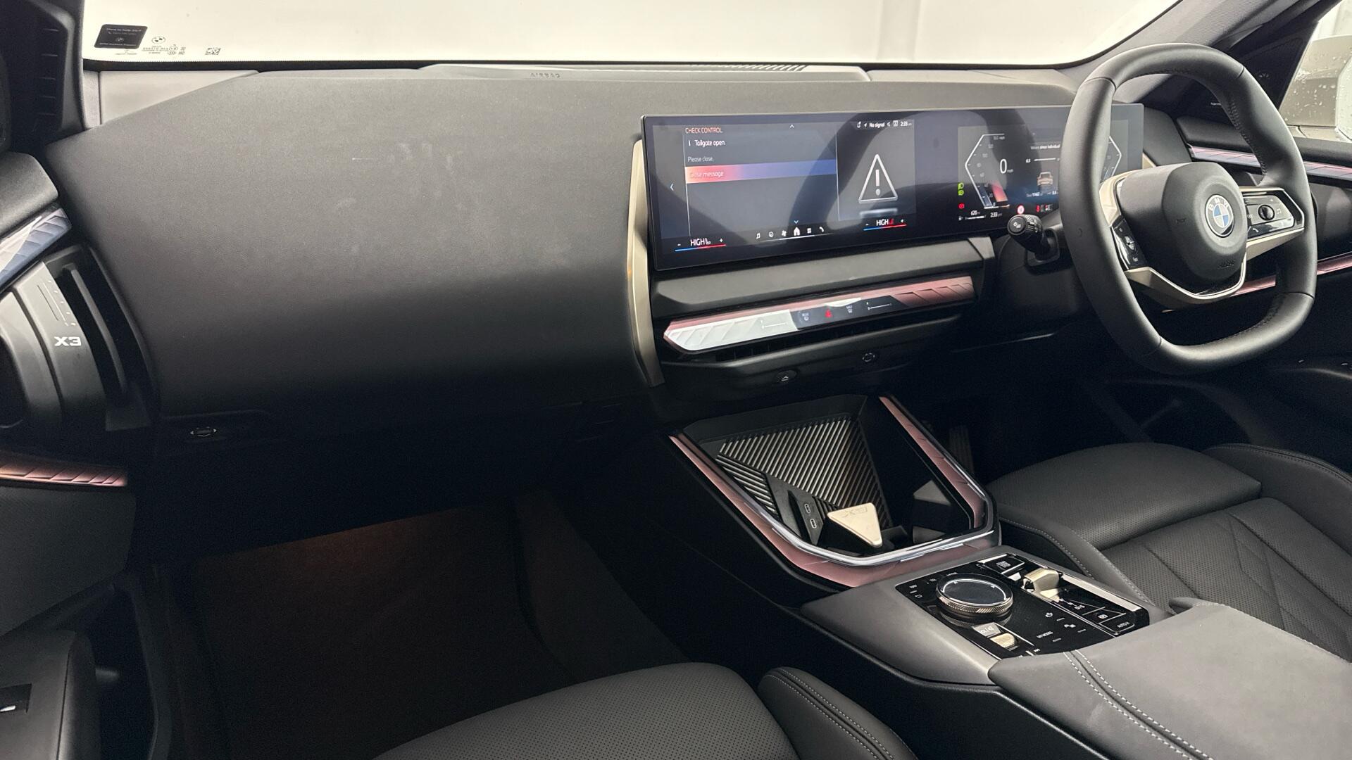 BMW X3 view 7