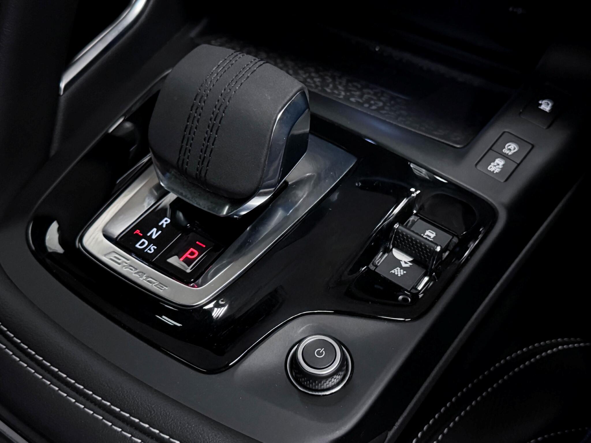 Jaguar E-Pace view 35