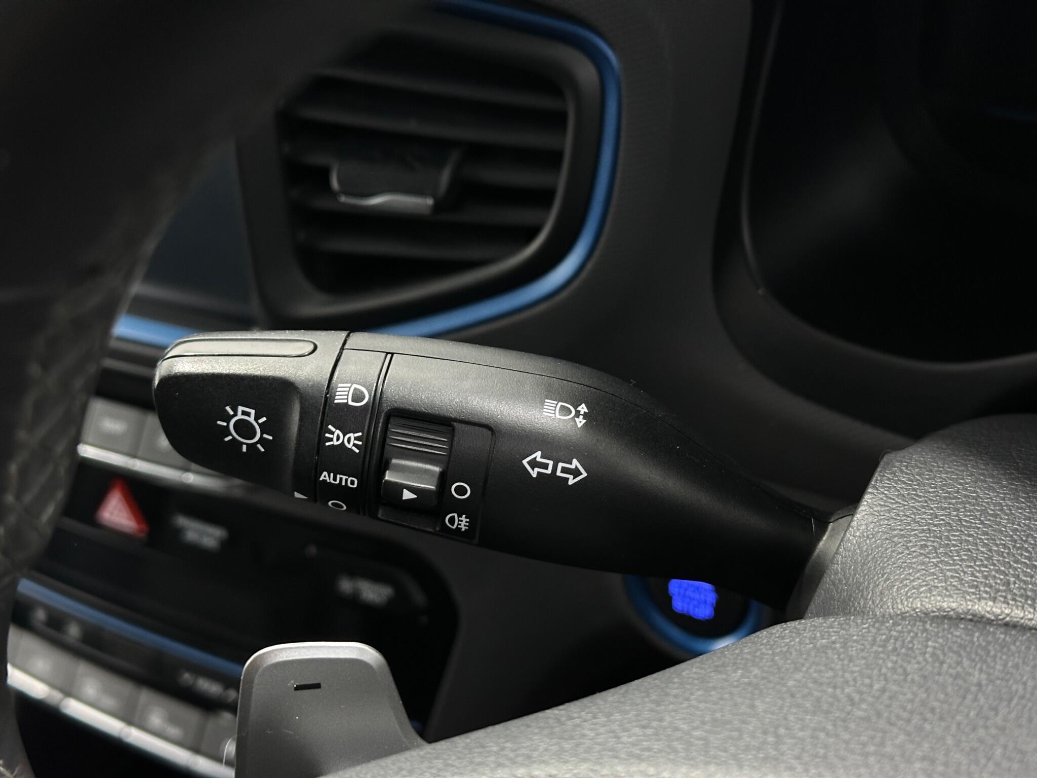 Hyundai IONIQ view 14