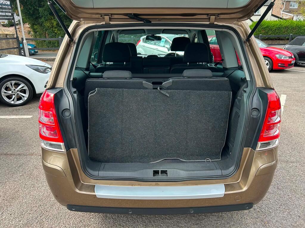Vauxhall Zafira view 15