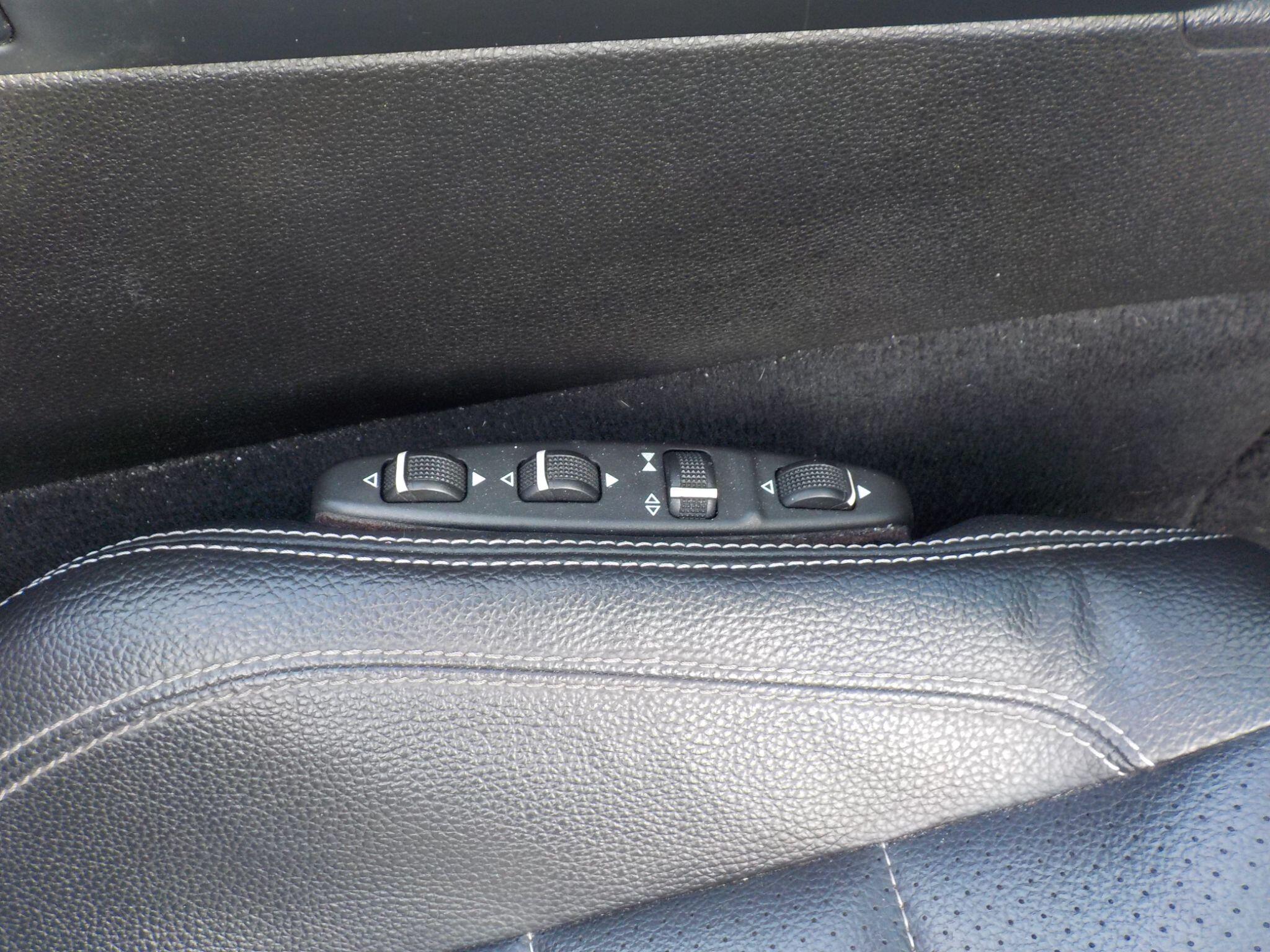 Mercedes-Benz E Class 2.1 E220 CDI BlueEfficiency Sport Edition 125 Cabriolet G-Tronic+ Euro 5 (s/s) 2dr