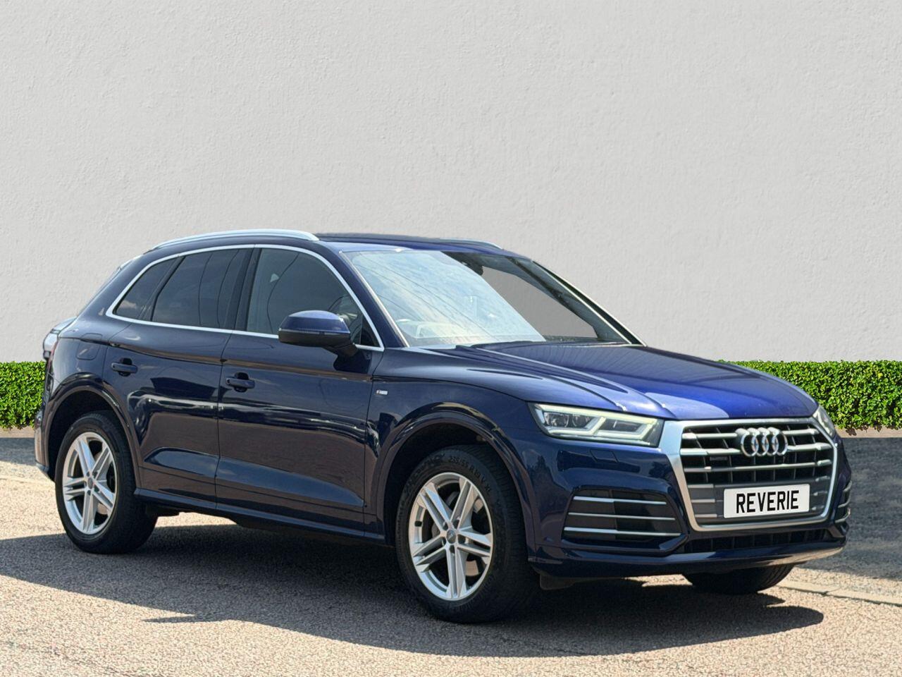 Audi Q5 main image