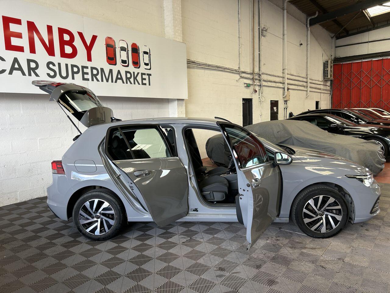 Volkswagen Golf view 14