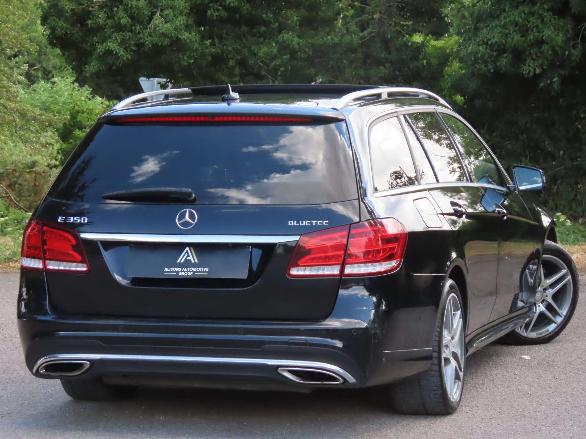 Mercedes-Benz E-Class view 4