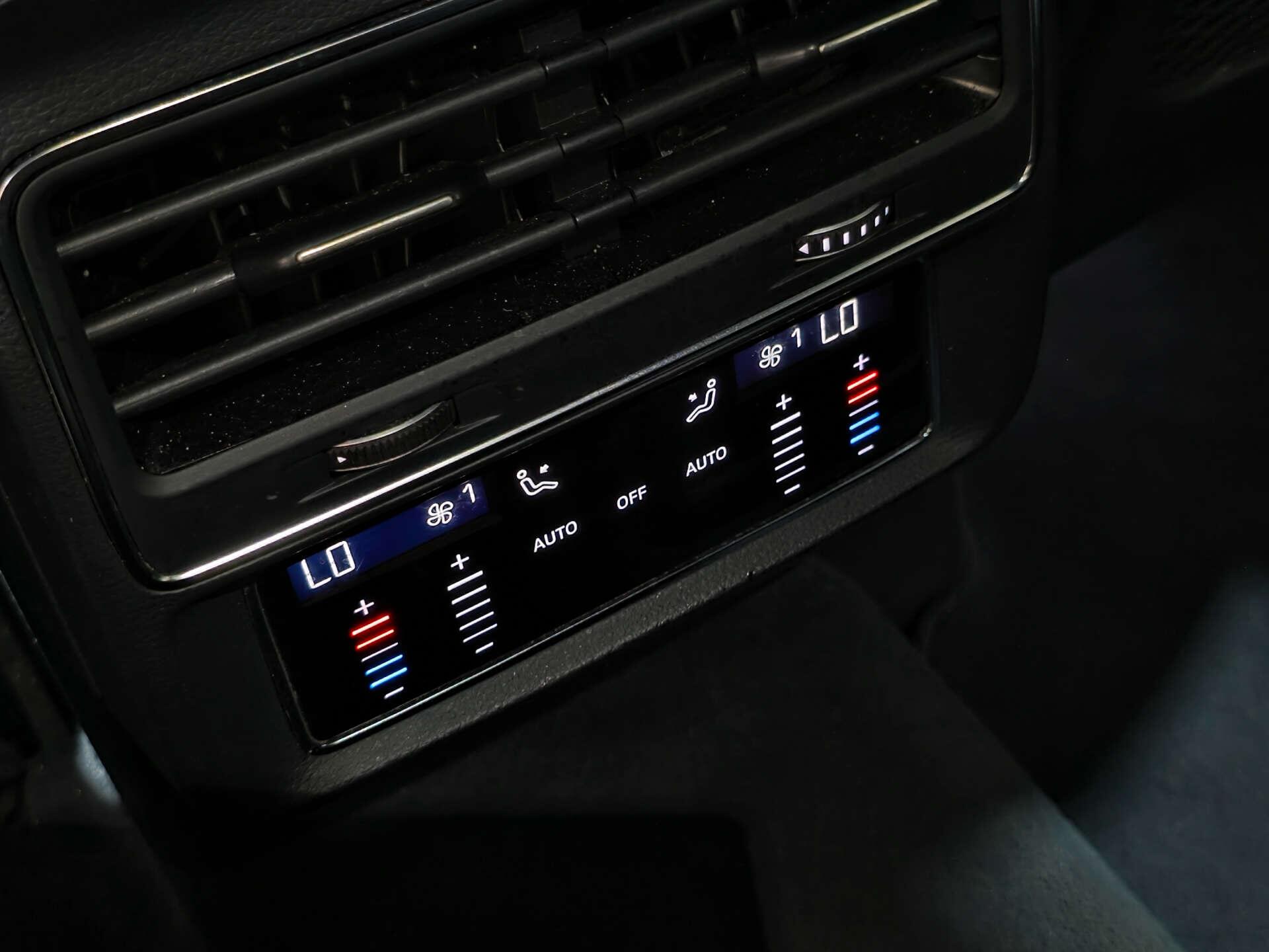 Audi Q7 view 37