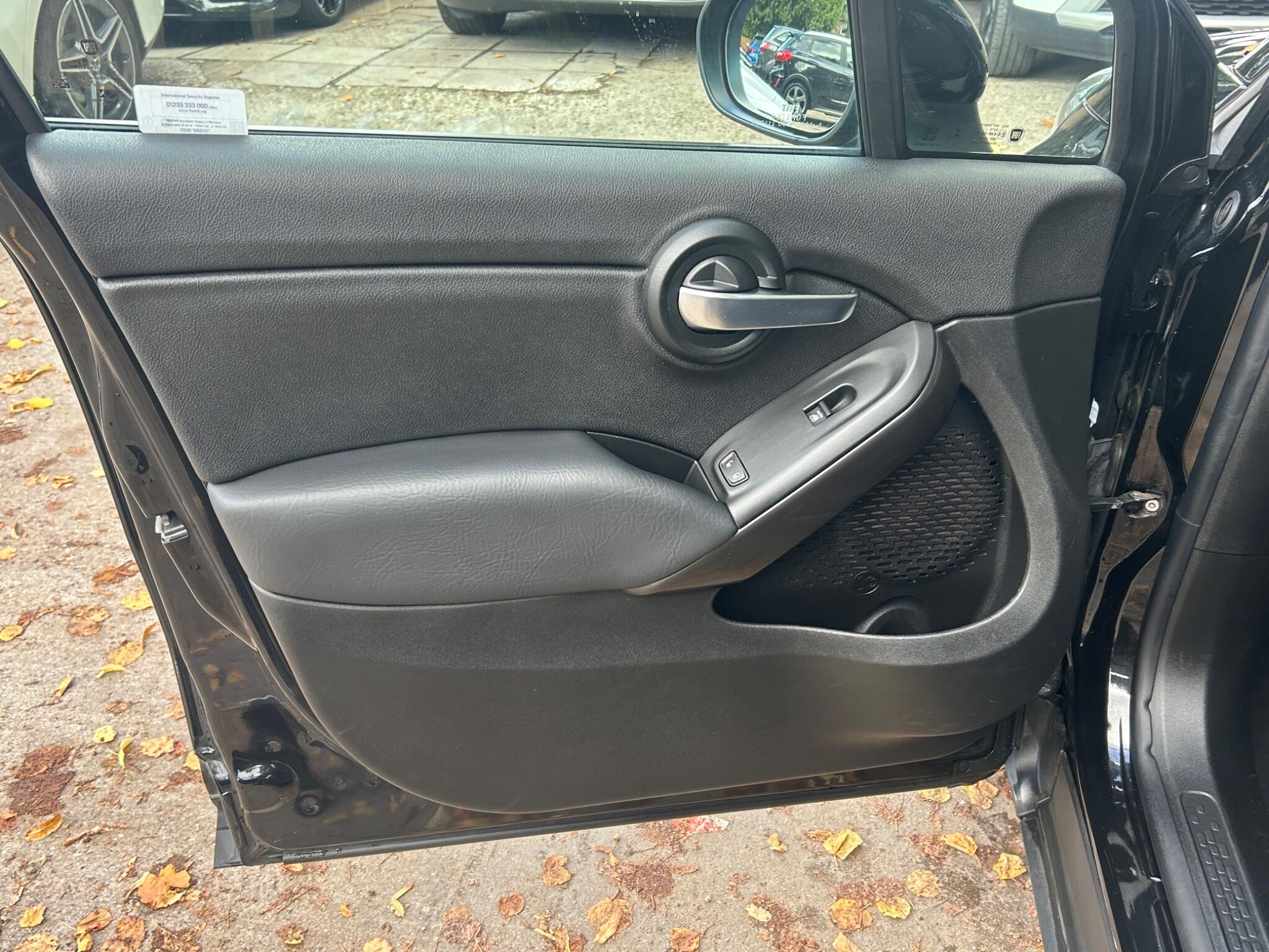 Fiat 500X view 34