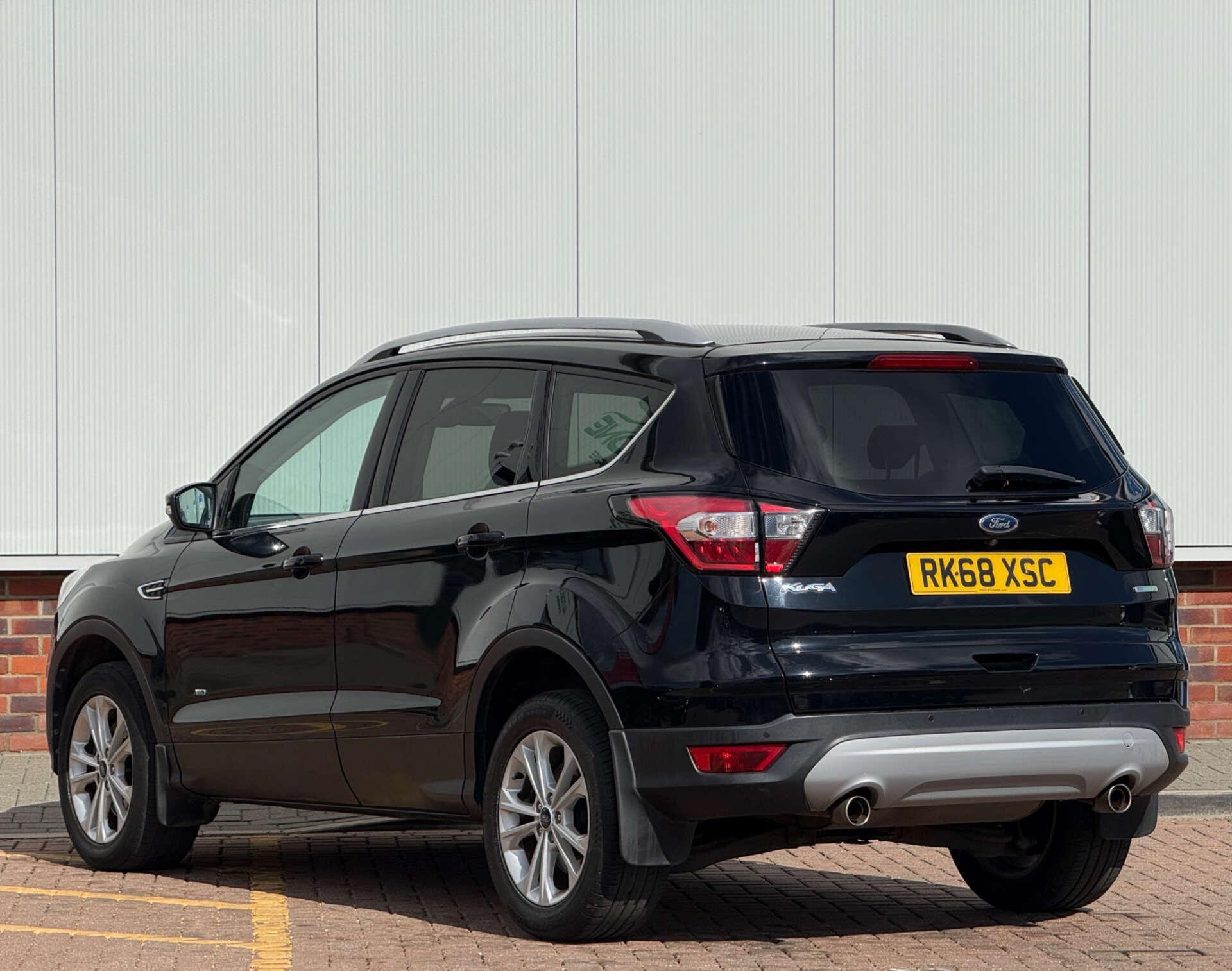 Ford Kuga view 4