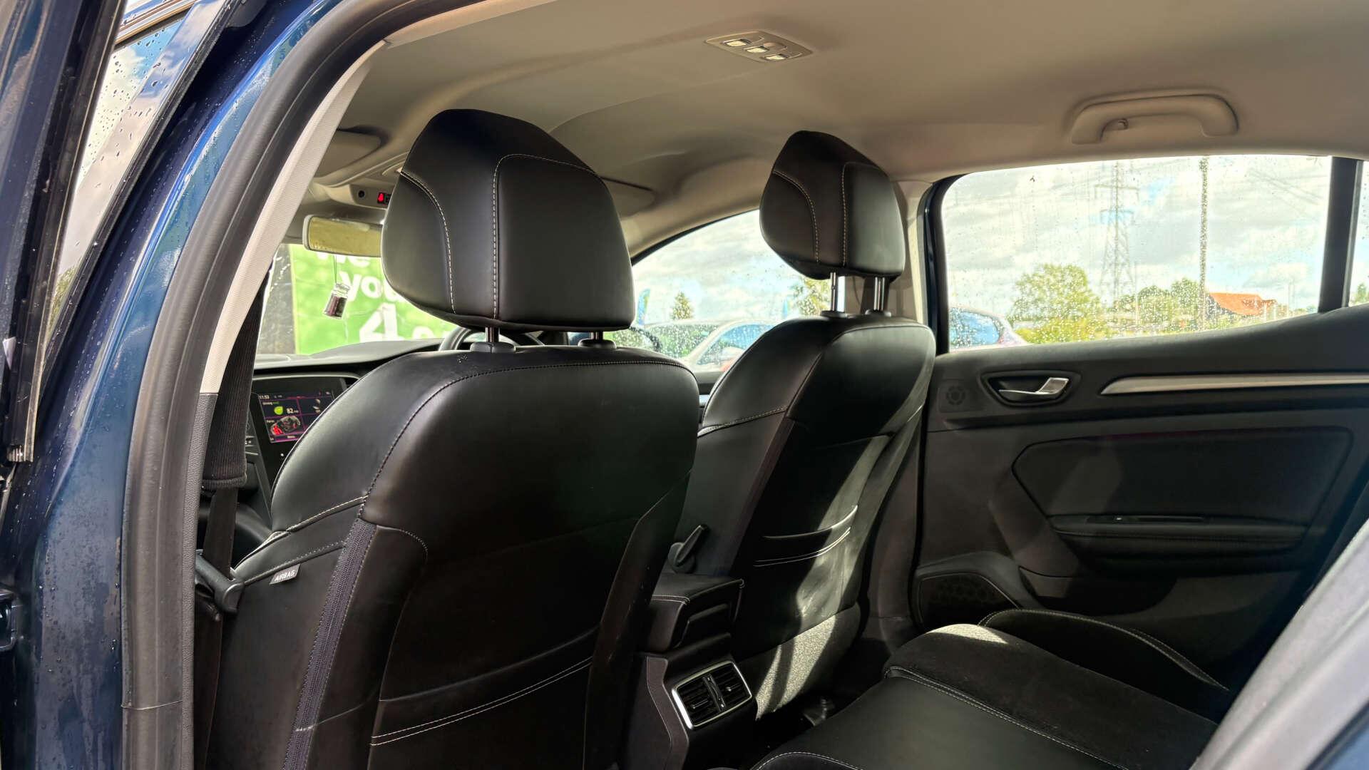 Renault Megane view 12