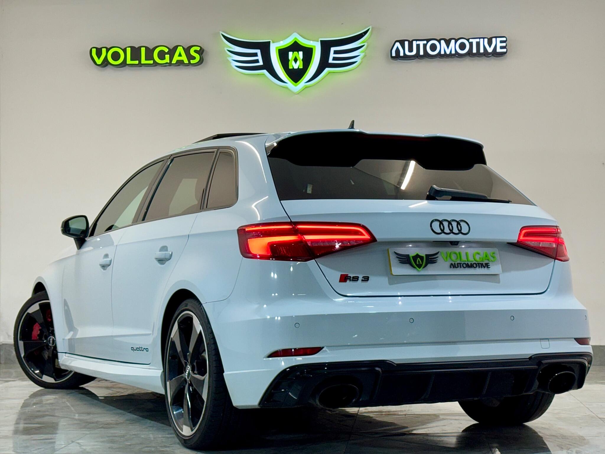 Audi RS3 view 9
