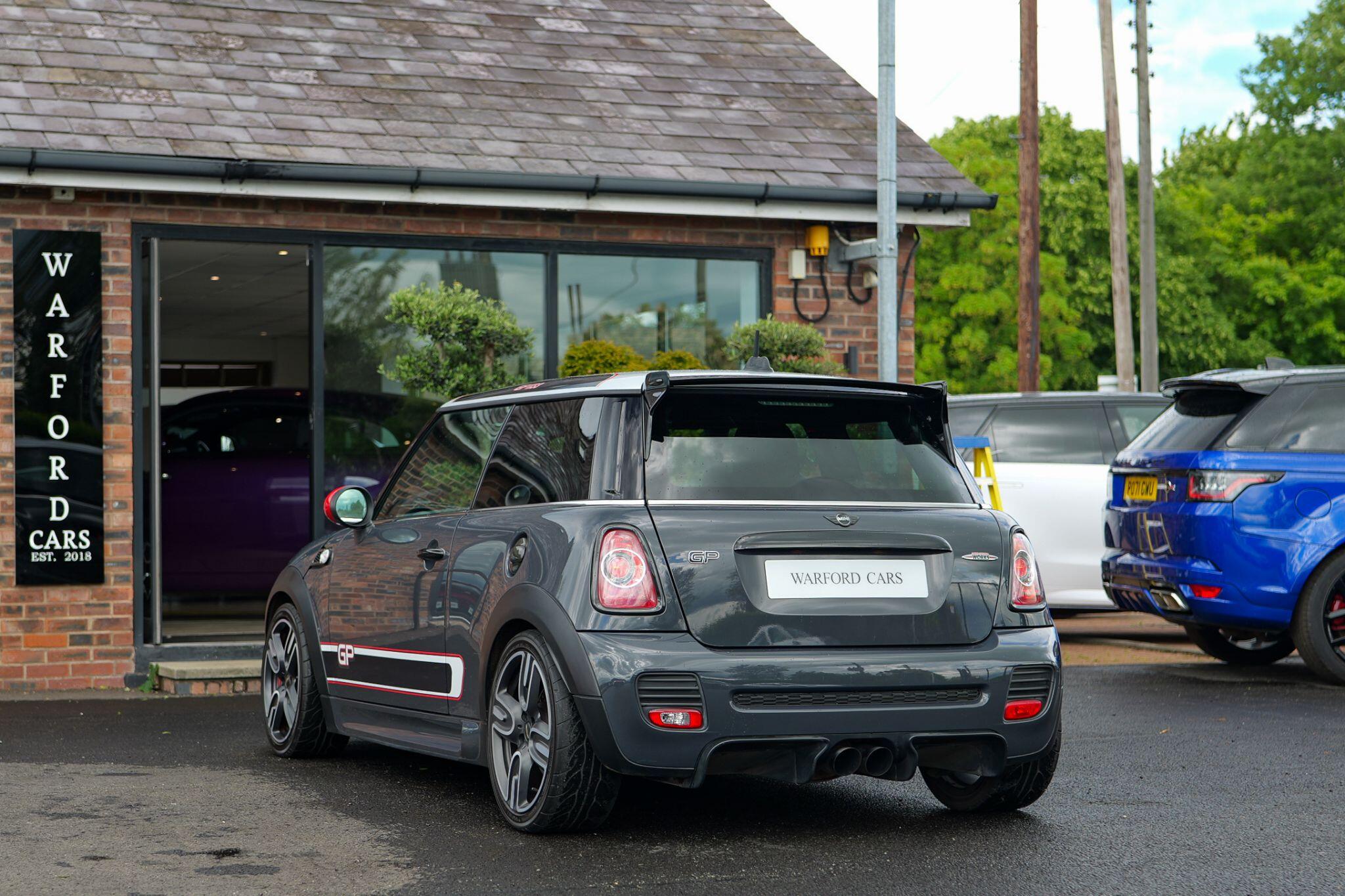 Mini Cooper view 6