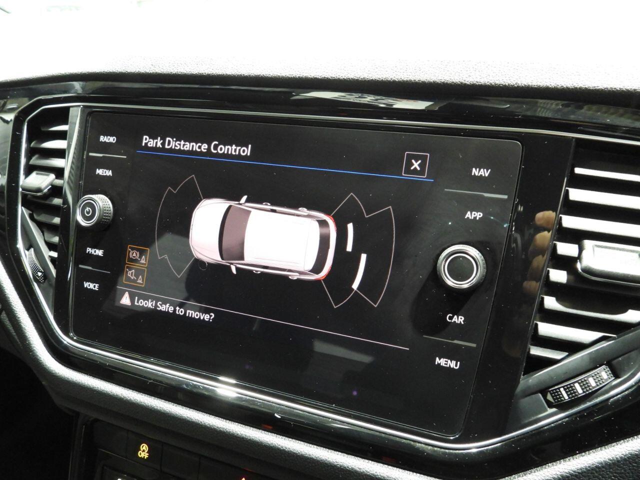 Volkswagen T-Roc view 38