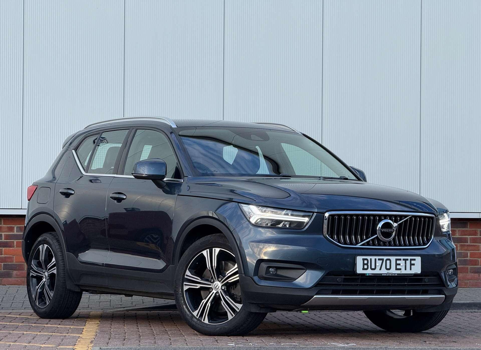 Volvo XC40 view 9