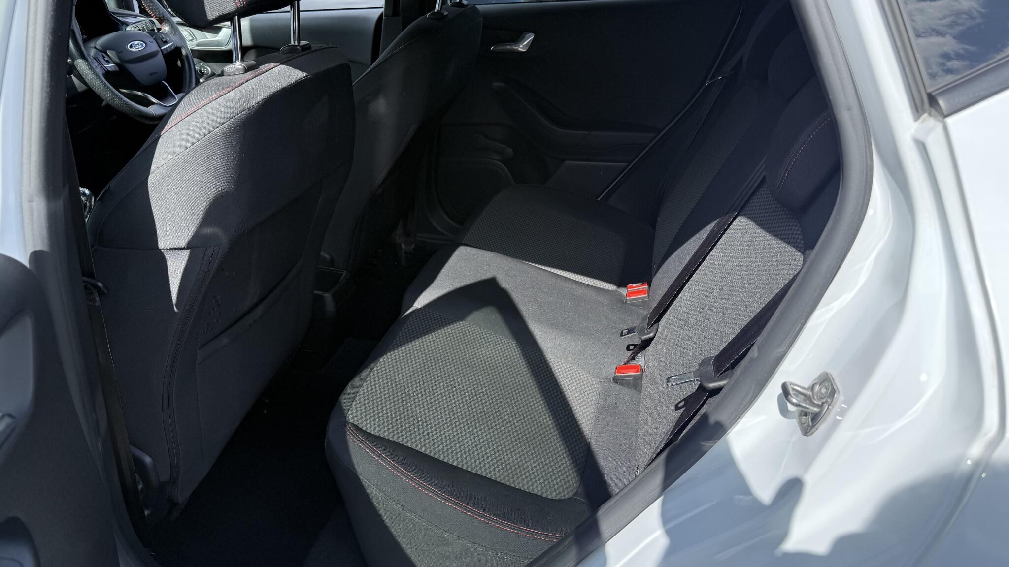 Ford Fiesta view 27