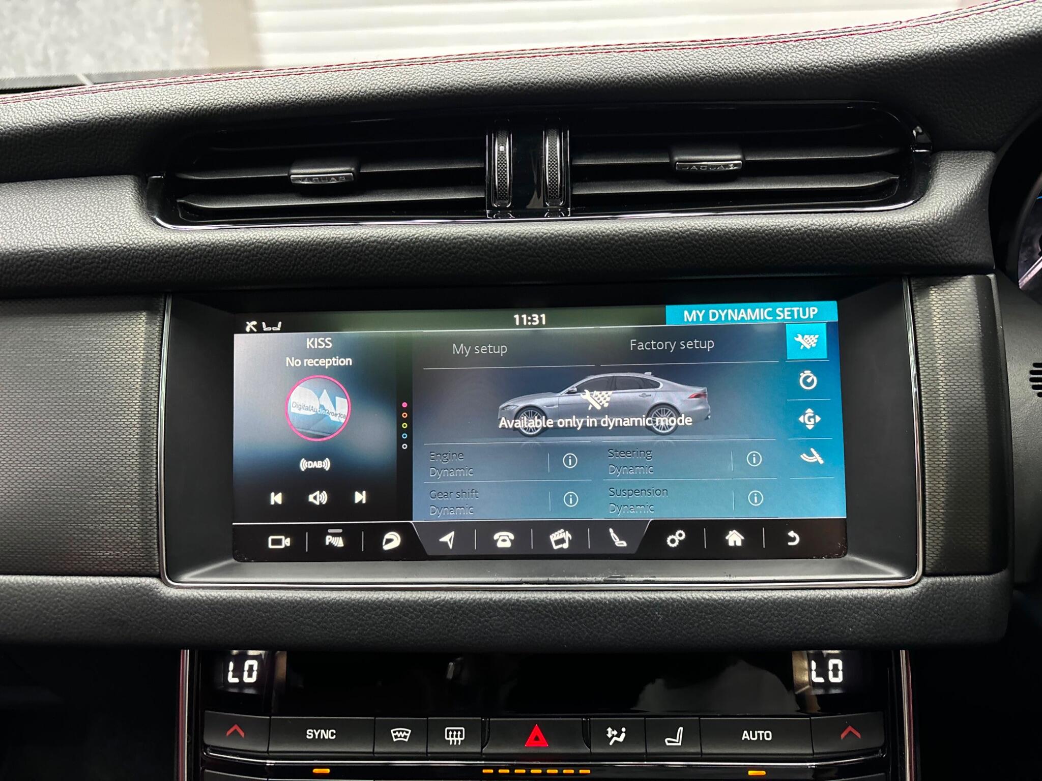 Jaguar XF view 20