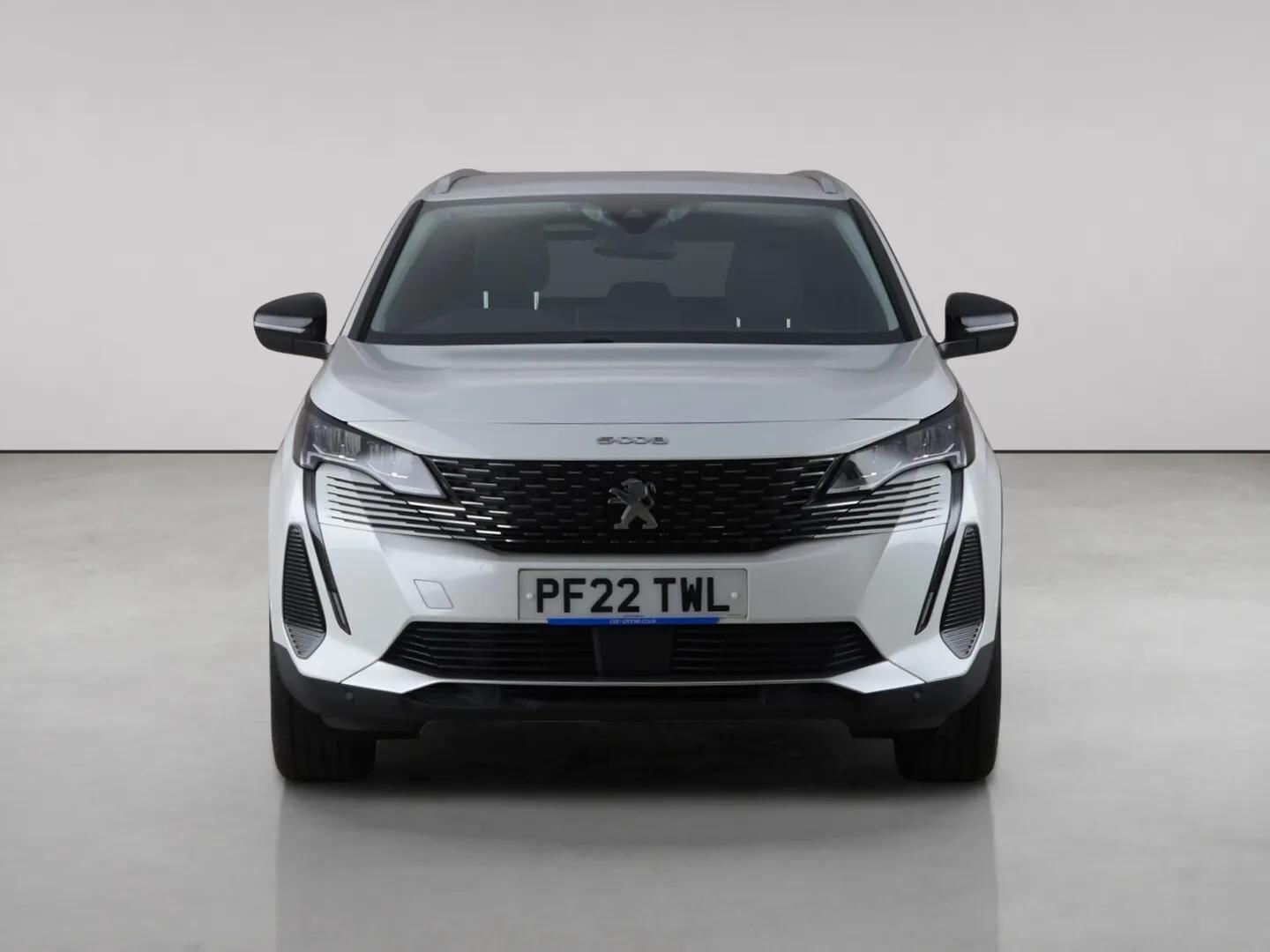 Peugeot 5008 view 5