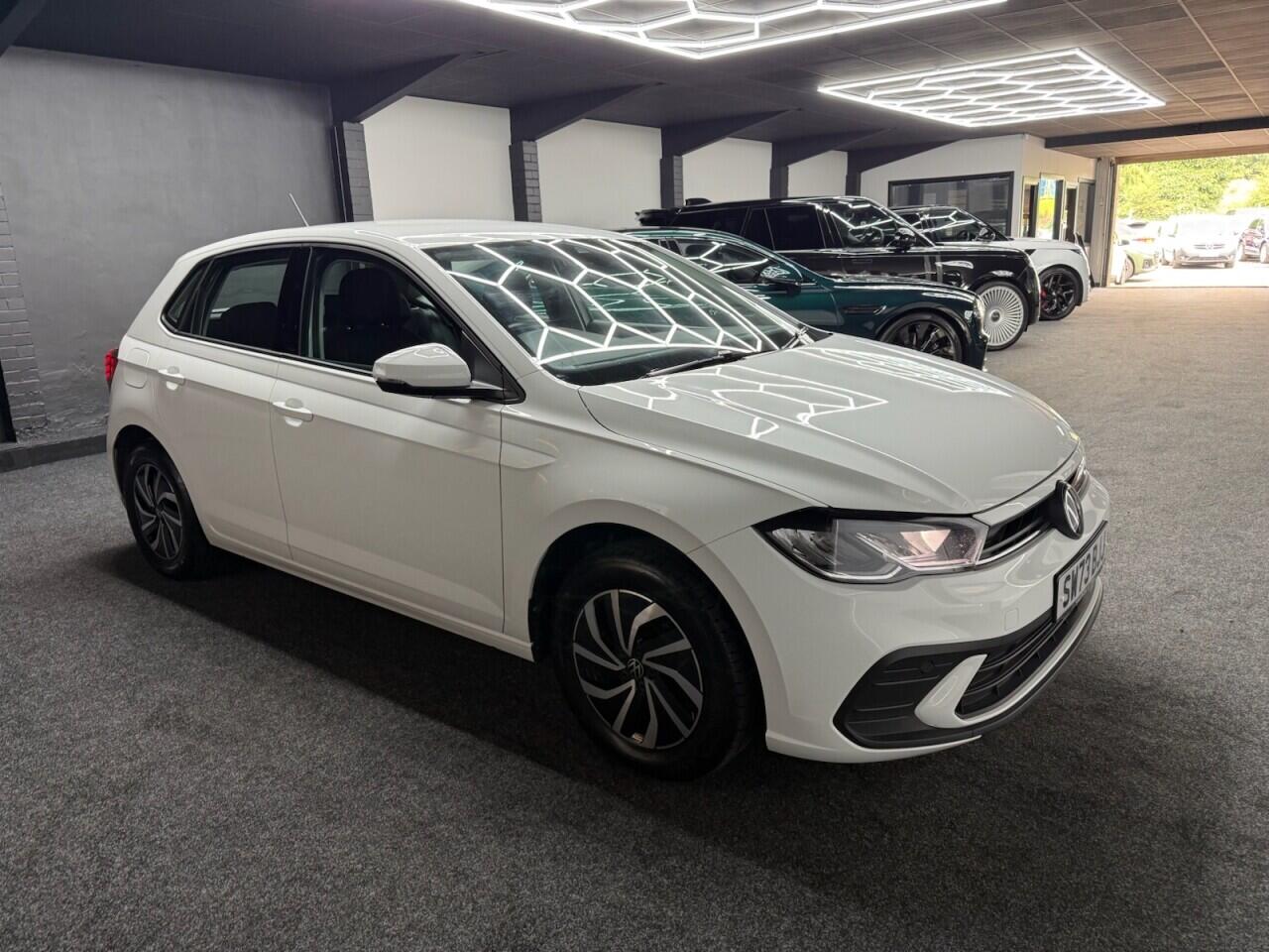 Volkswagen Polo view 17
