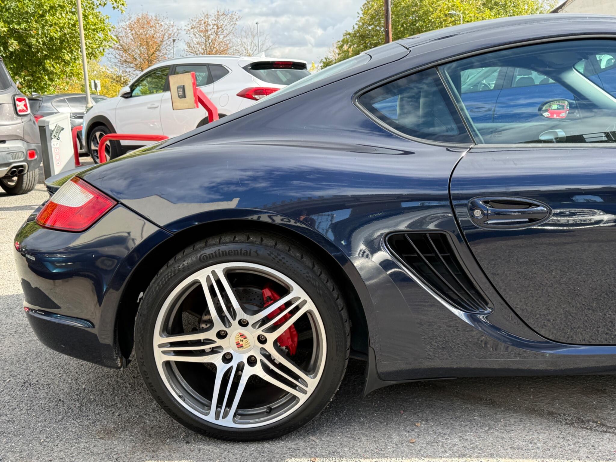 Porsche Cayman - Image 19