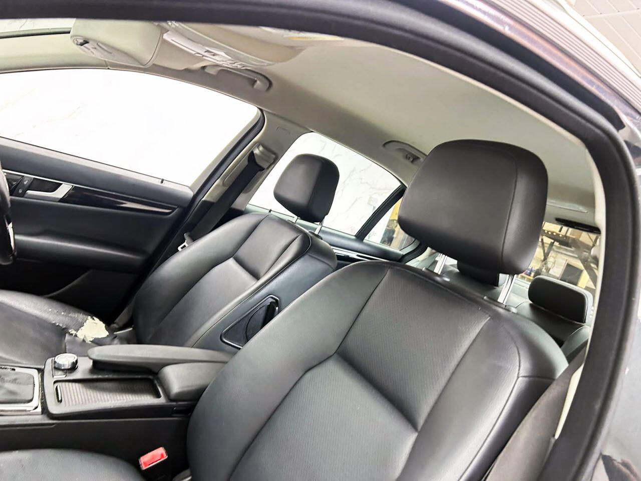Mercedes-Benz C-Class view 14
