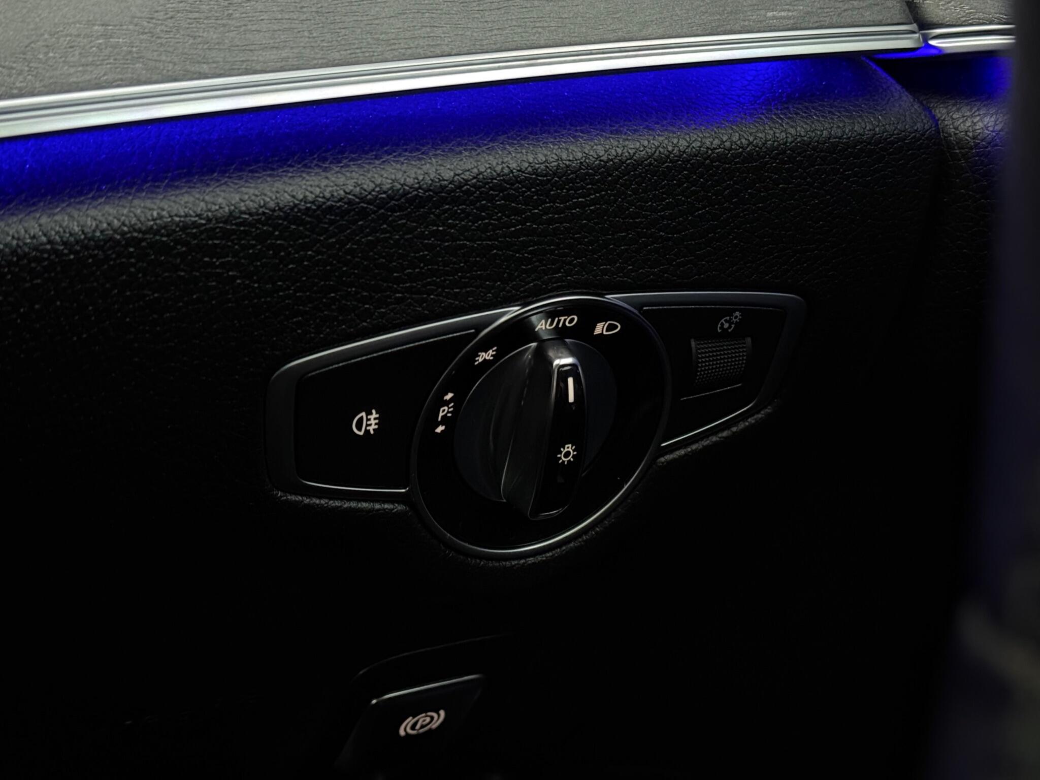 Mercedes-Benz CLS view 14