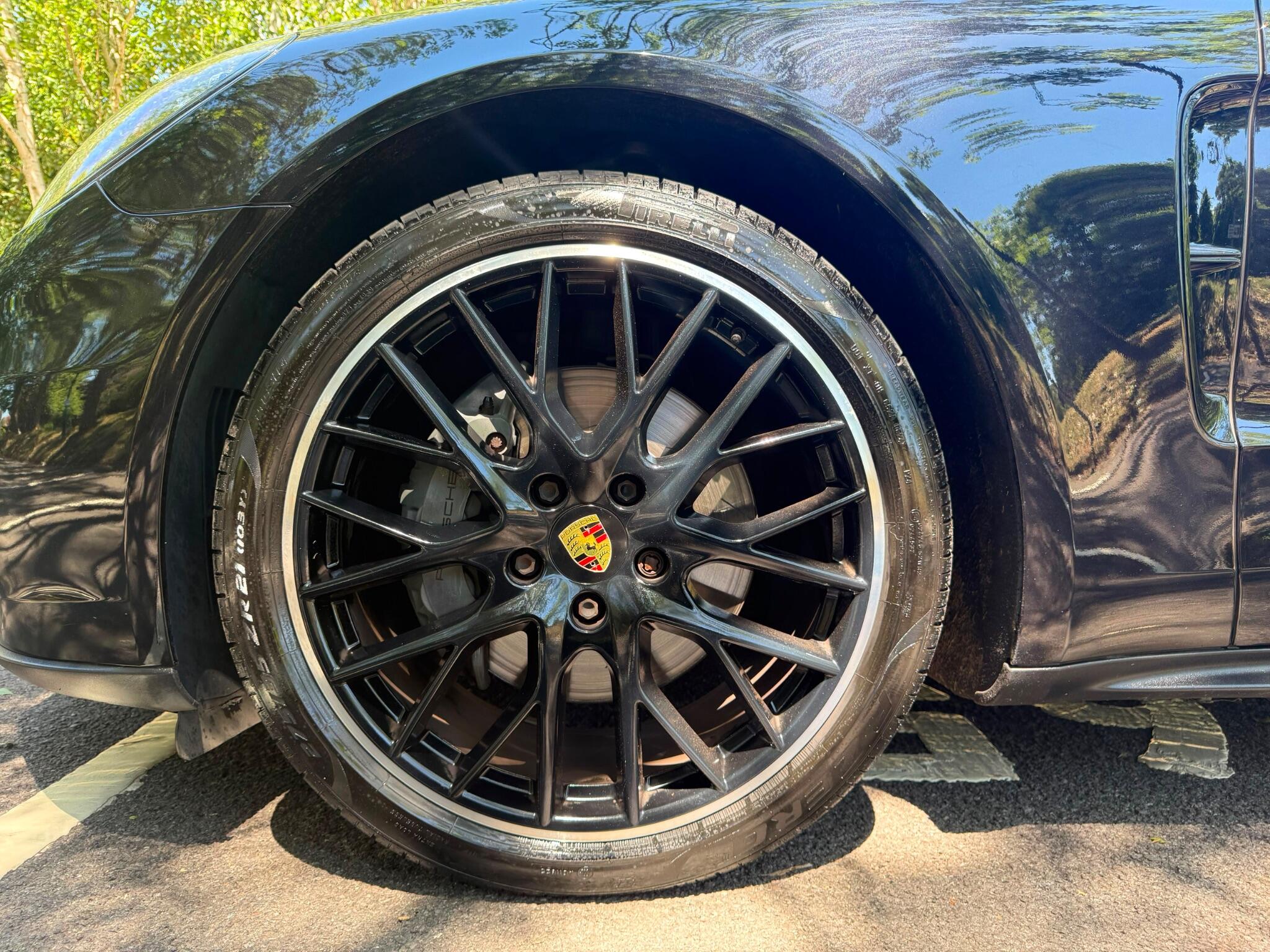 Porsche Panamera view 33