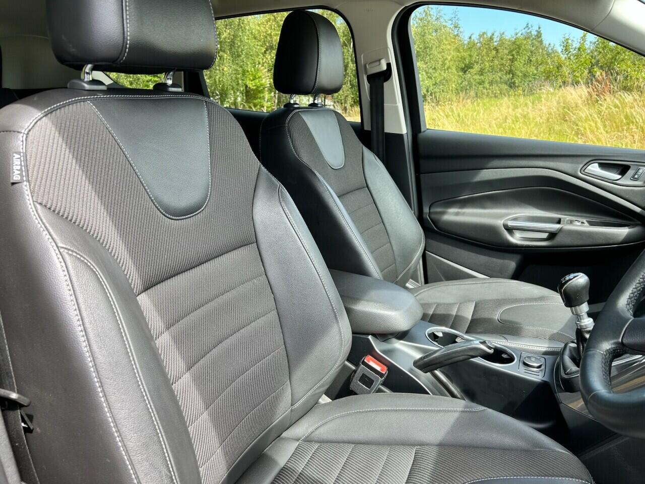 Ford Kuga view 17