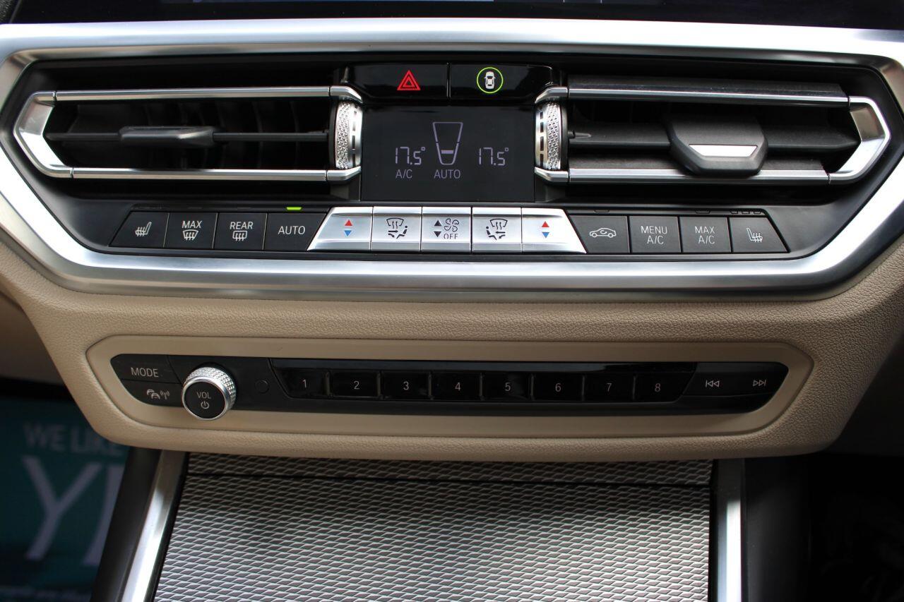 BMW 3 Series view 23
