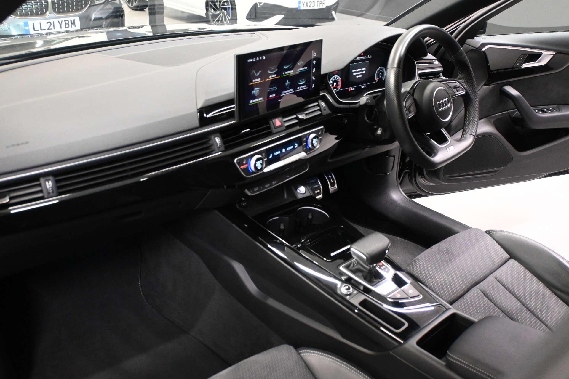 Audi A4 view 39