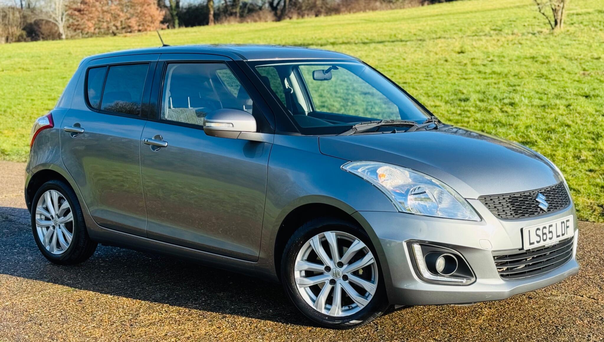 2015 Suzuki Swift image 16