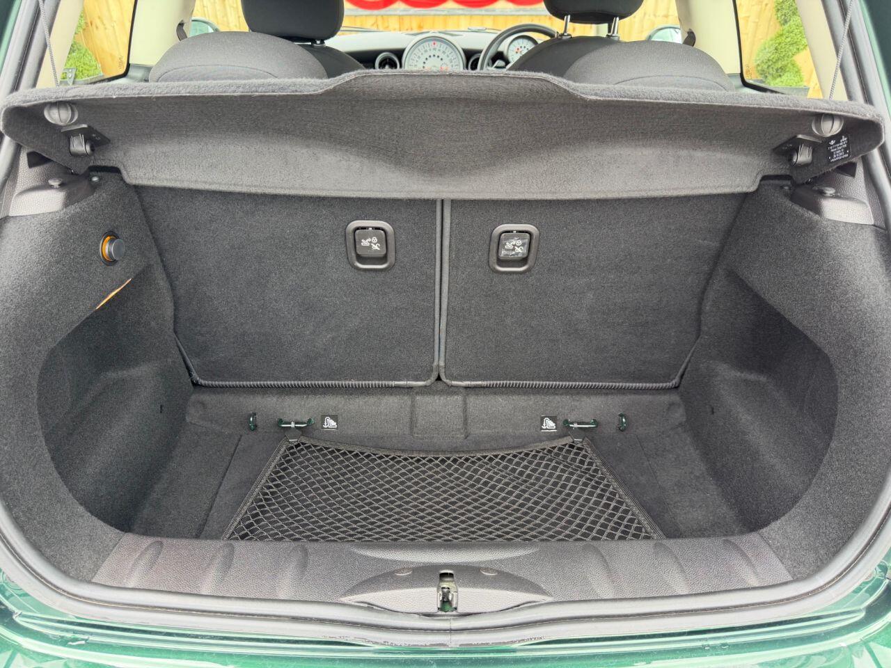 Mini Hatch view 15