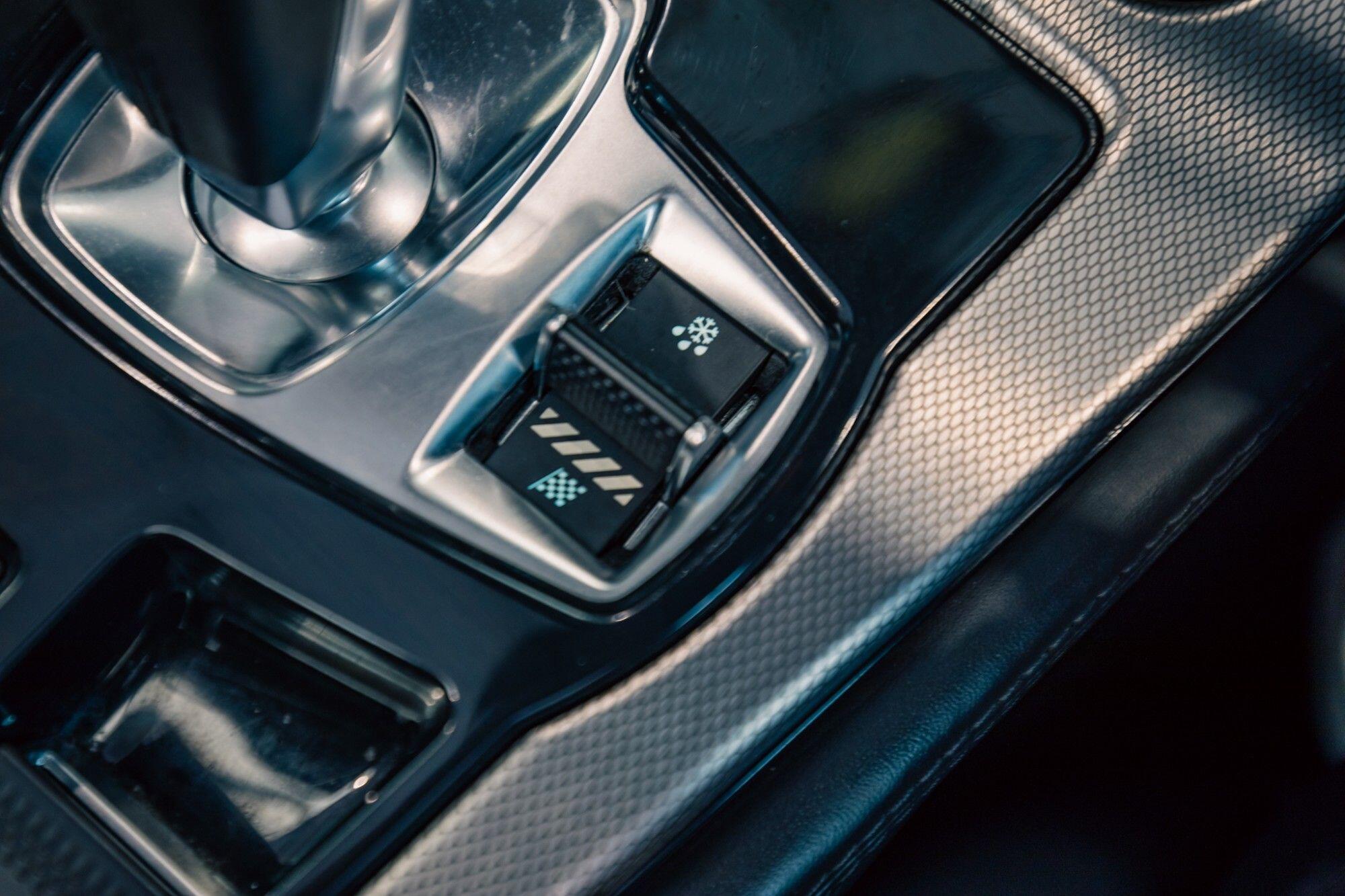 Jaguar F-Type view 21