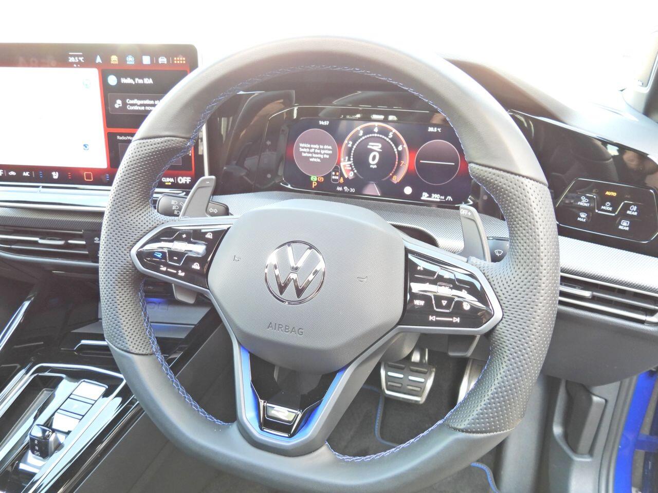 Volkswagen Golf view 20