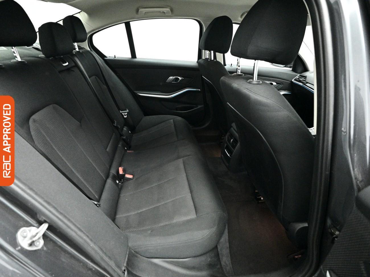 BMW 3 Series view 14