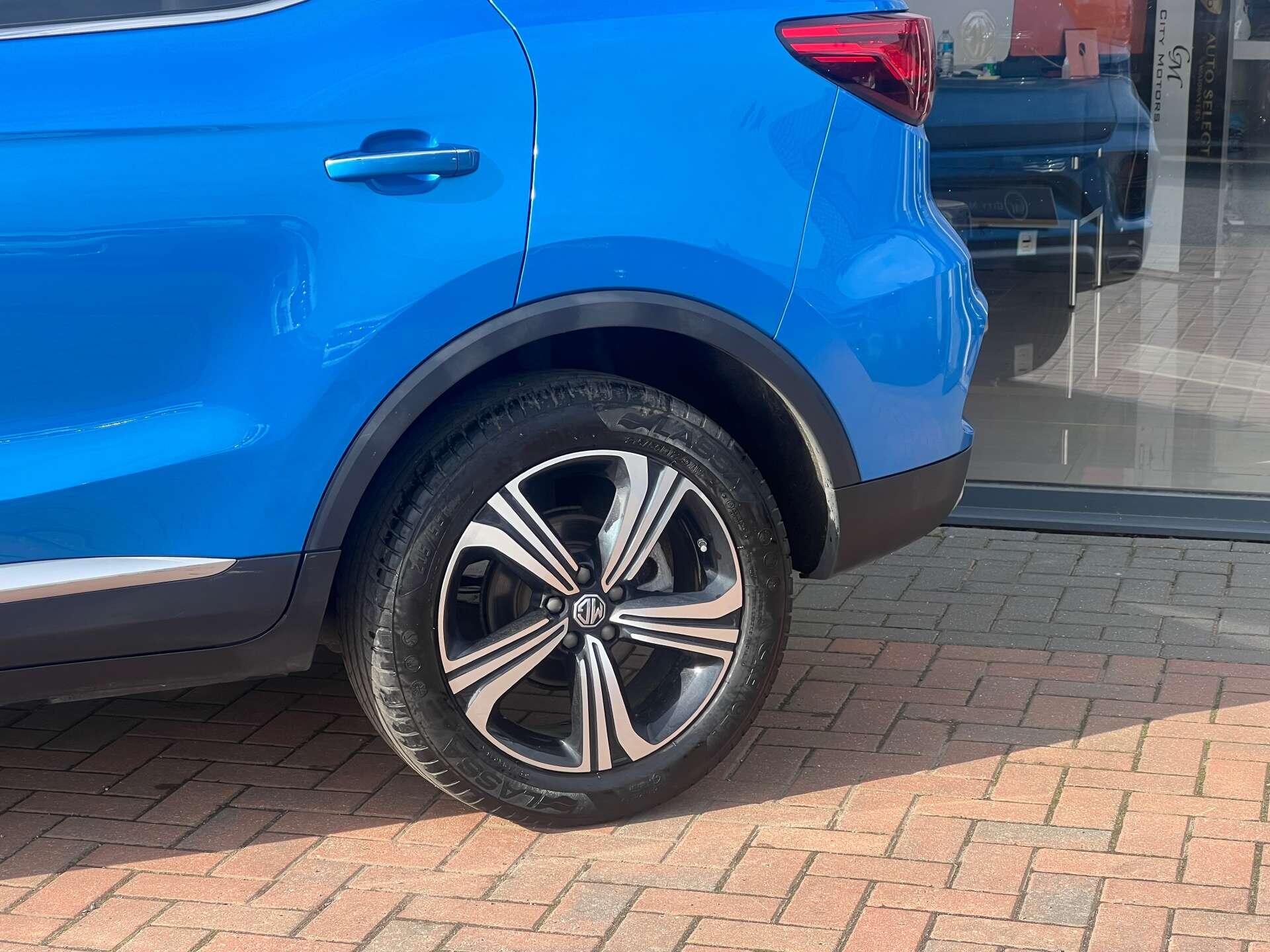MG ZS view 58