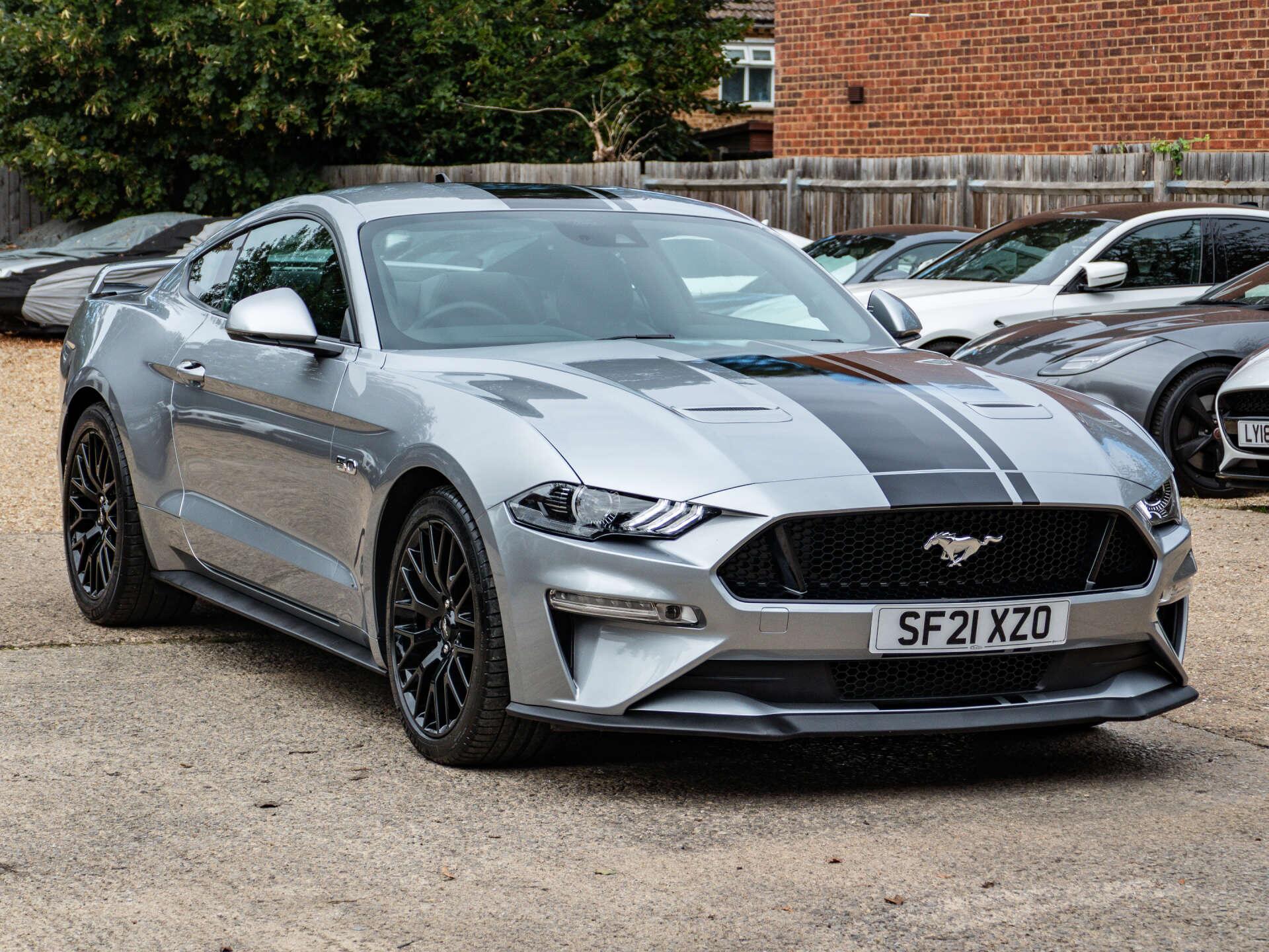 Ford Mustang view 6