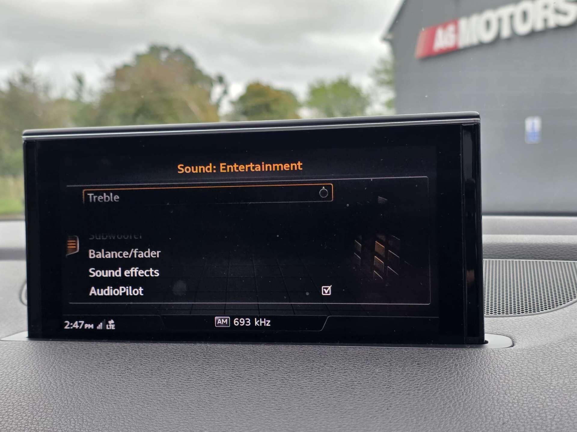 Audi SQ7 view 67