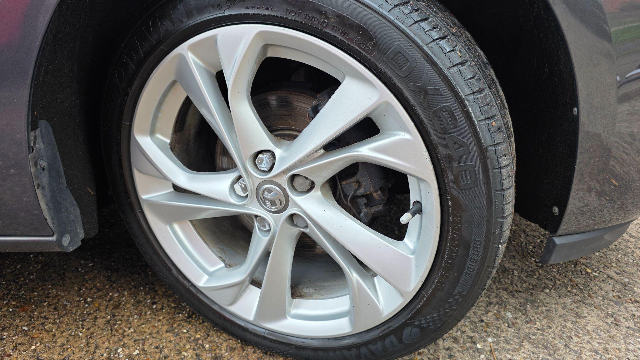 Vauxhall Astra view 35