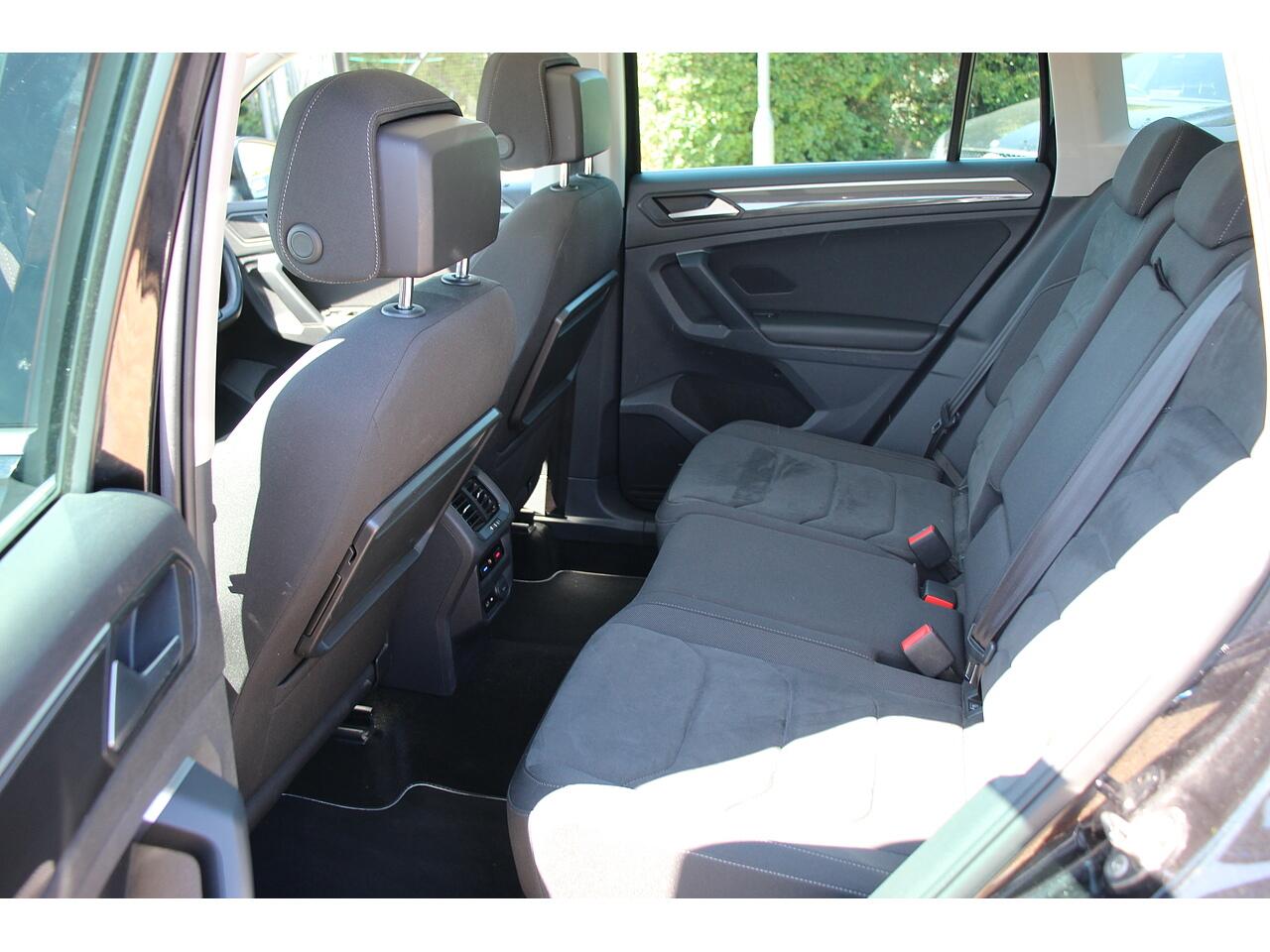Volkswagen Tiguan view 17