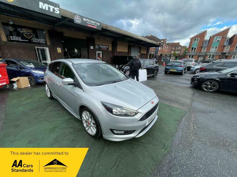 2016 Ford Focus image 21
