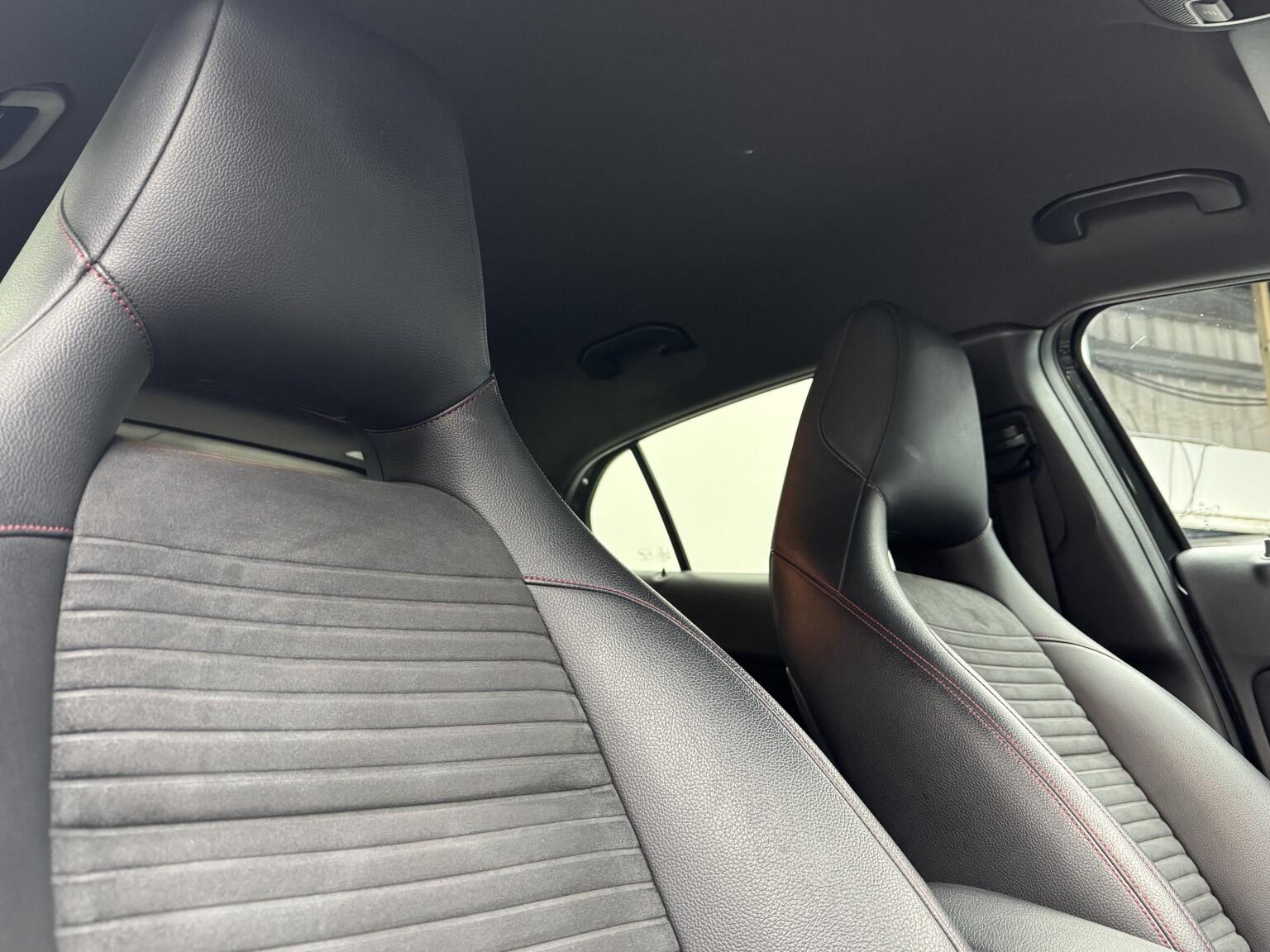 Mercedes-Benz GLA view 21