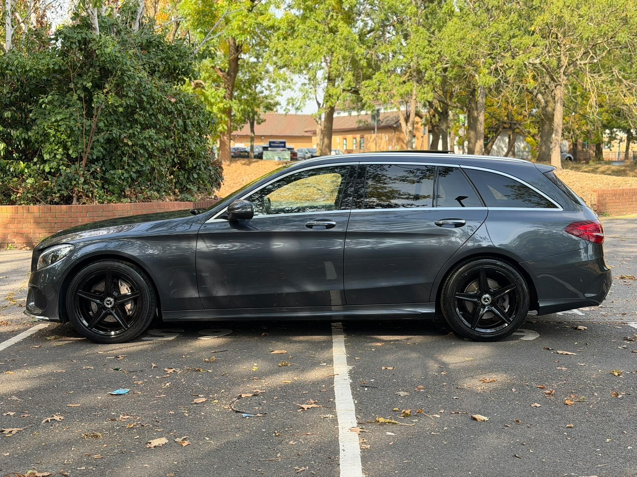 Mercedes-Benz C-Class view 6