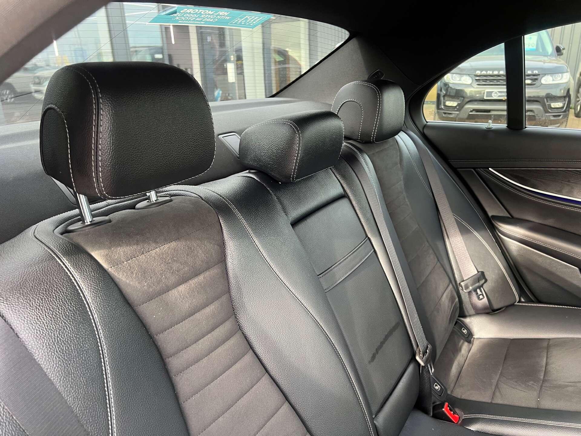 Mercedes-Benz E-Class view 36