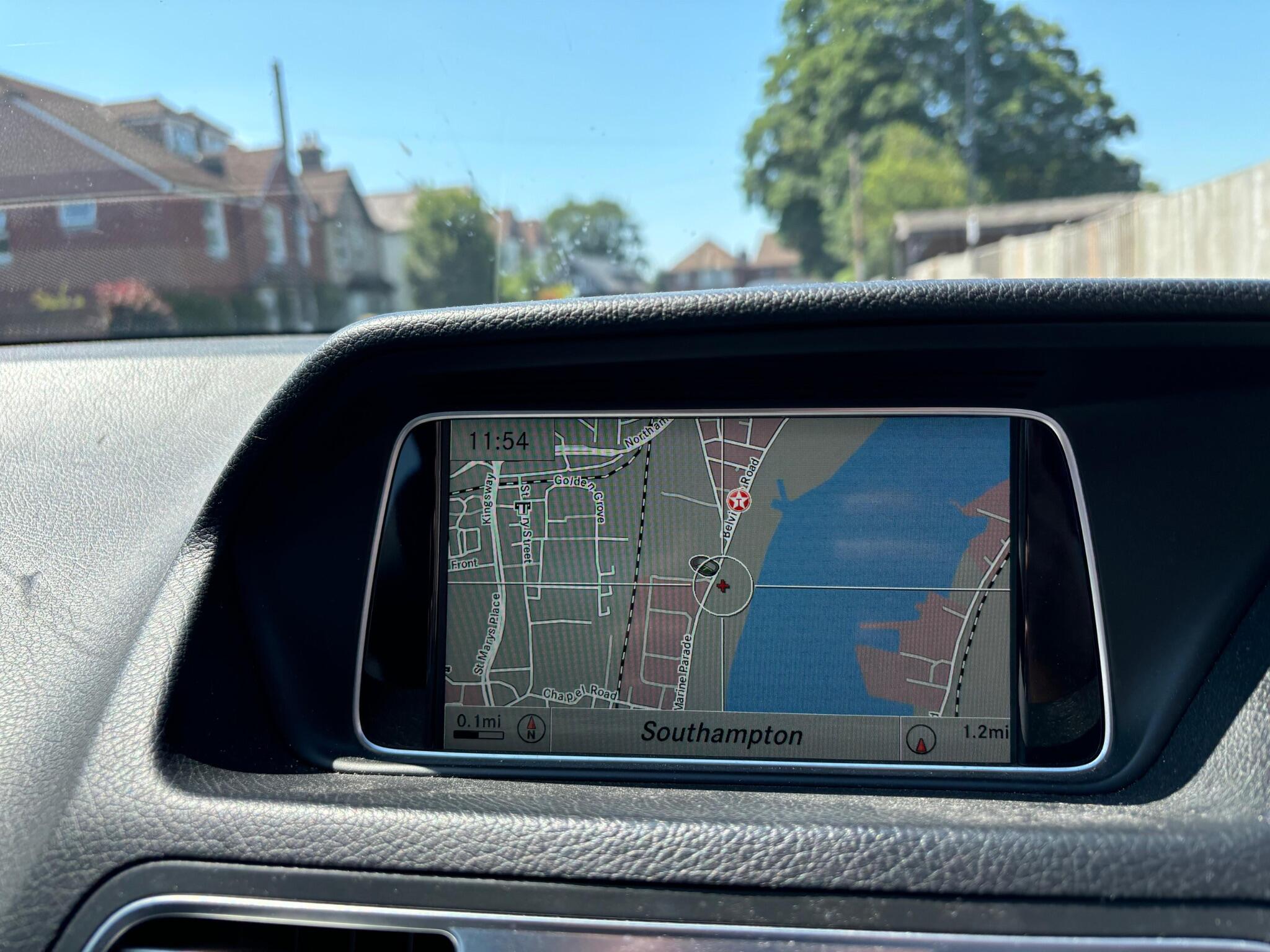 Mercedes-Benz E Class view 20