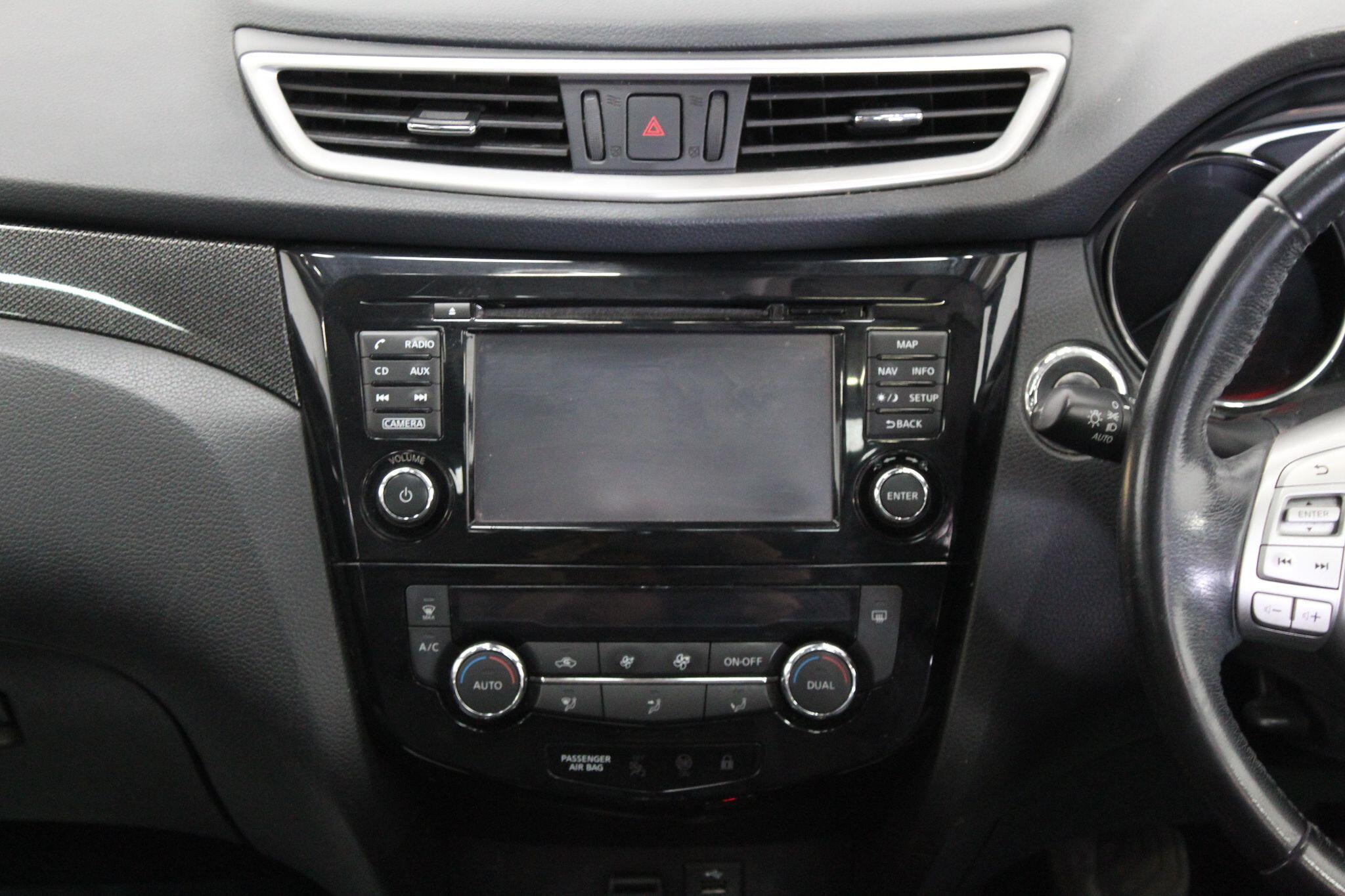 Nissan X-Trail view 35